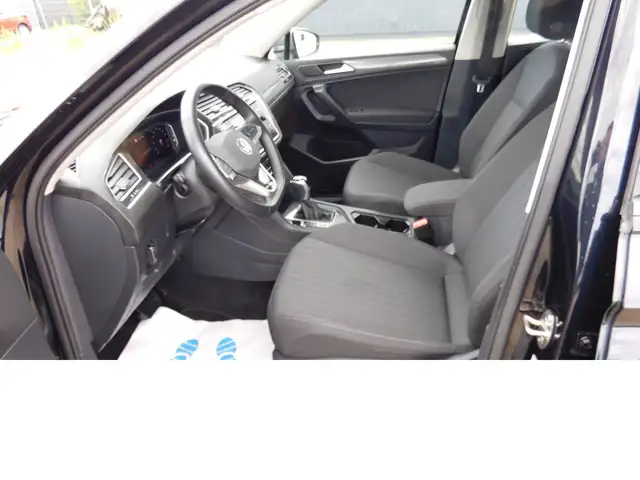 Volkswagen Tiguan Allspace view 10