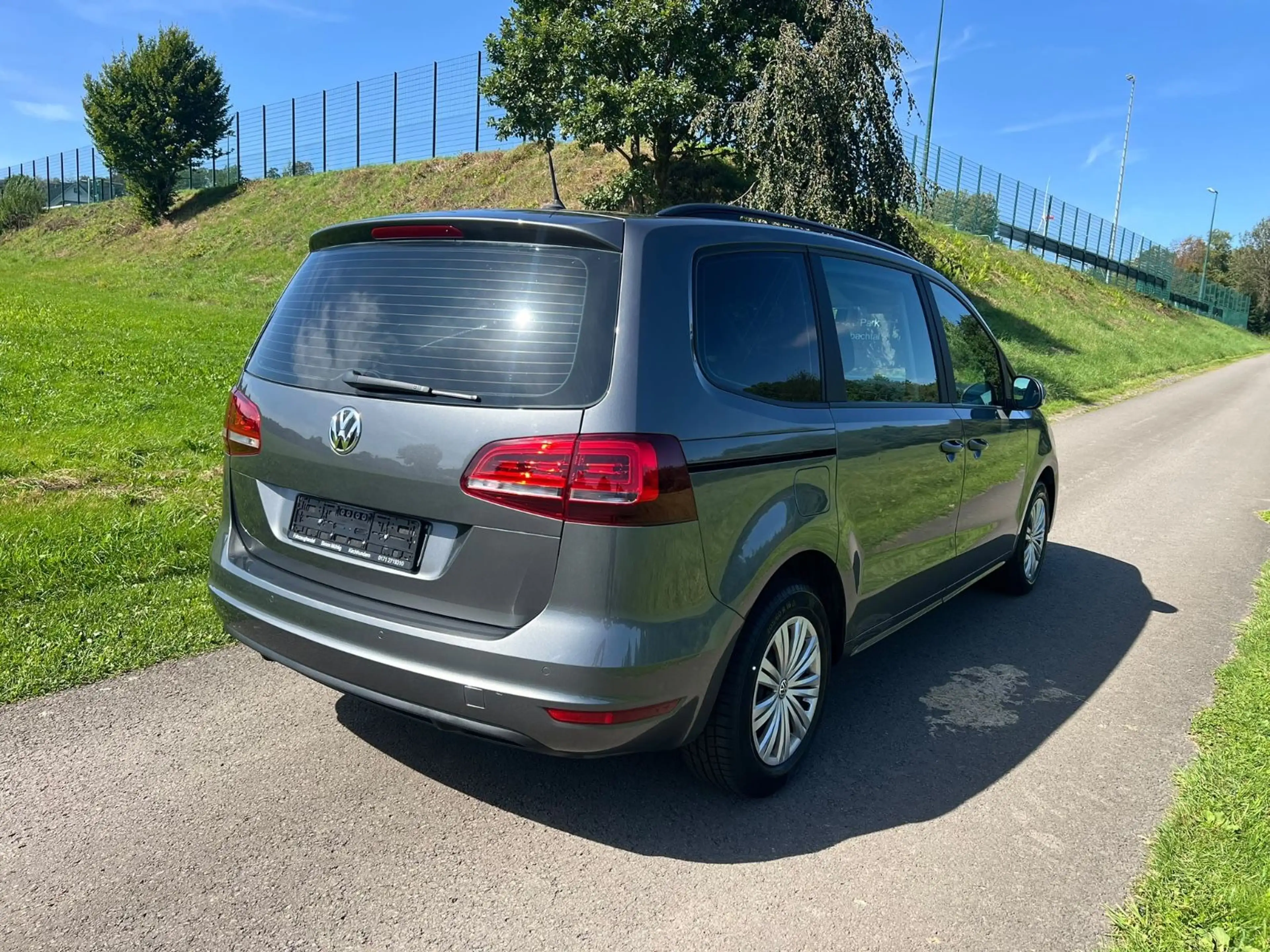 Volkswagen Sharan Trendline 4Motion 2.0TDI 150ps Allrad — photo 6