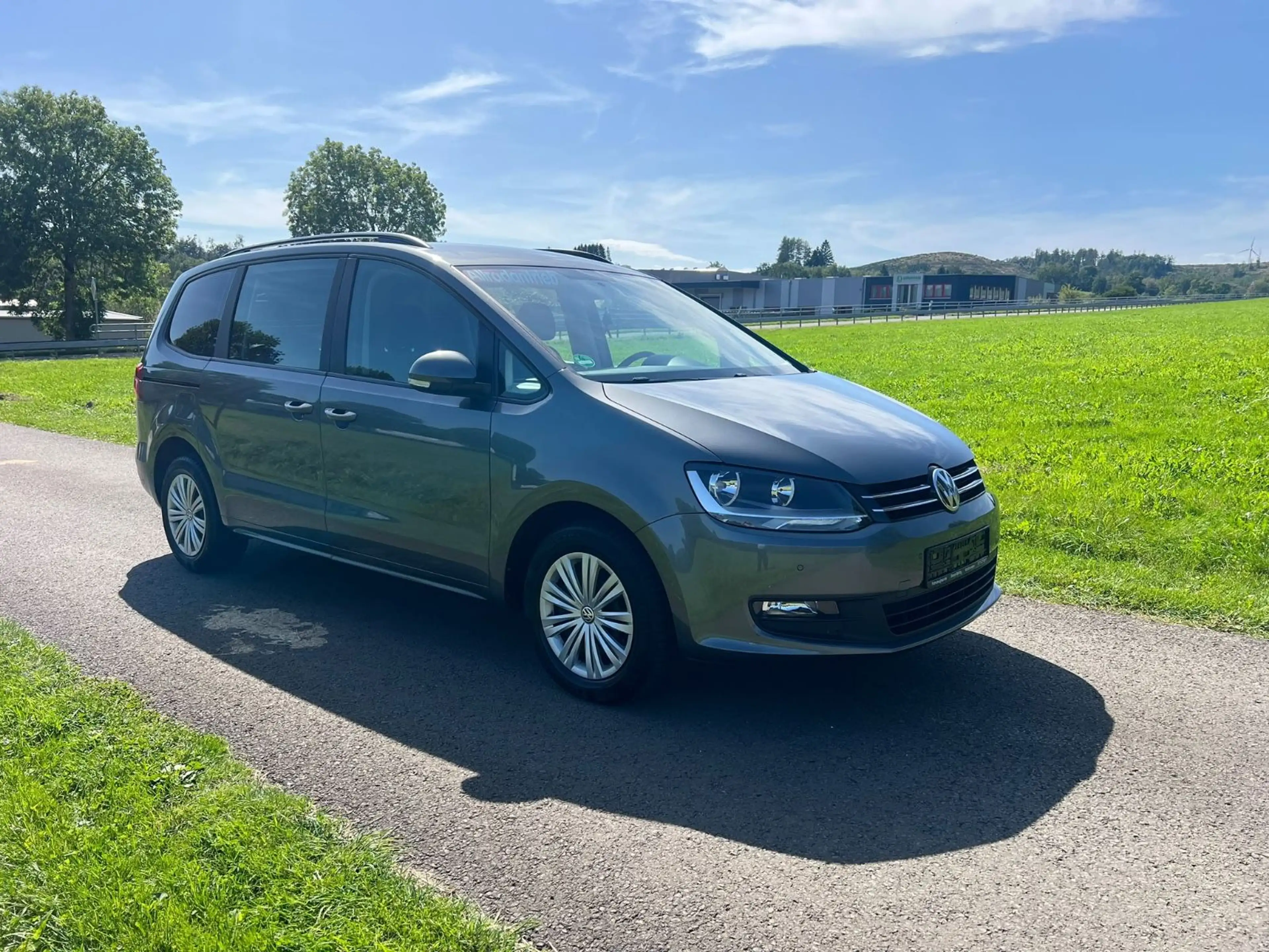 Volkswagen Sharan Trendline 4Motion 2.0TDI 150ps Allrad — photo 8