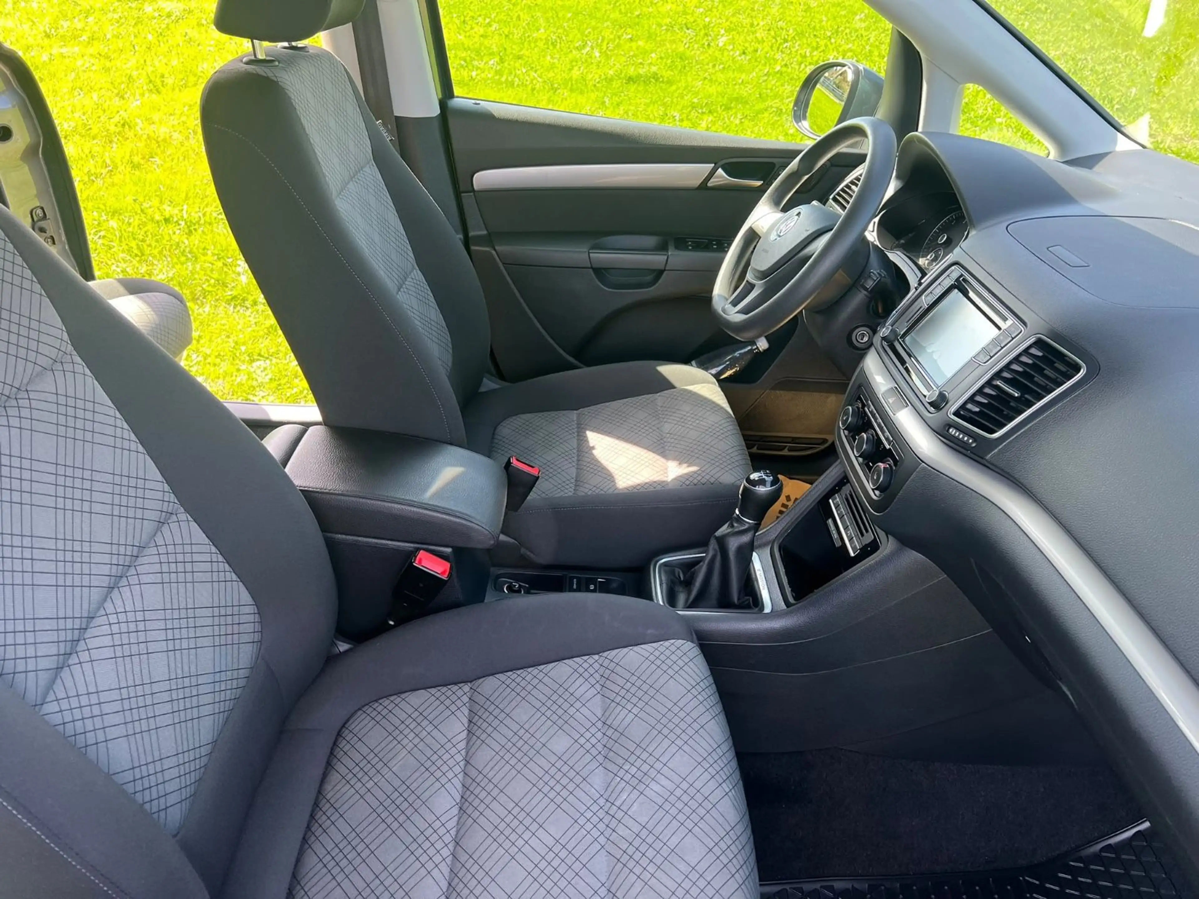 Volkswagen Sharan Trendline 4Motion 2.0TDI 150ps Allrad — photo 12