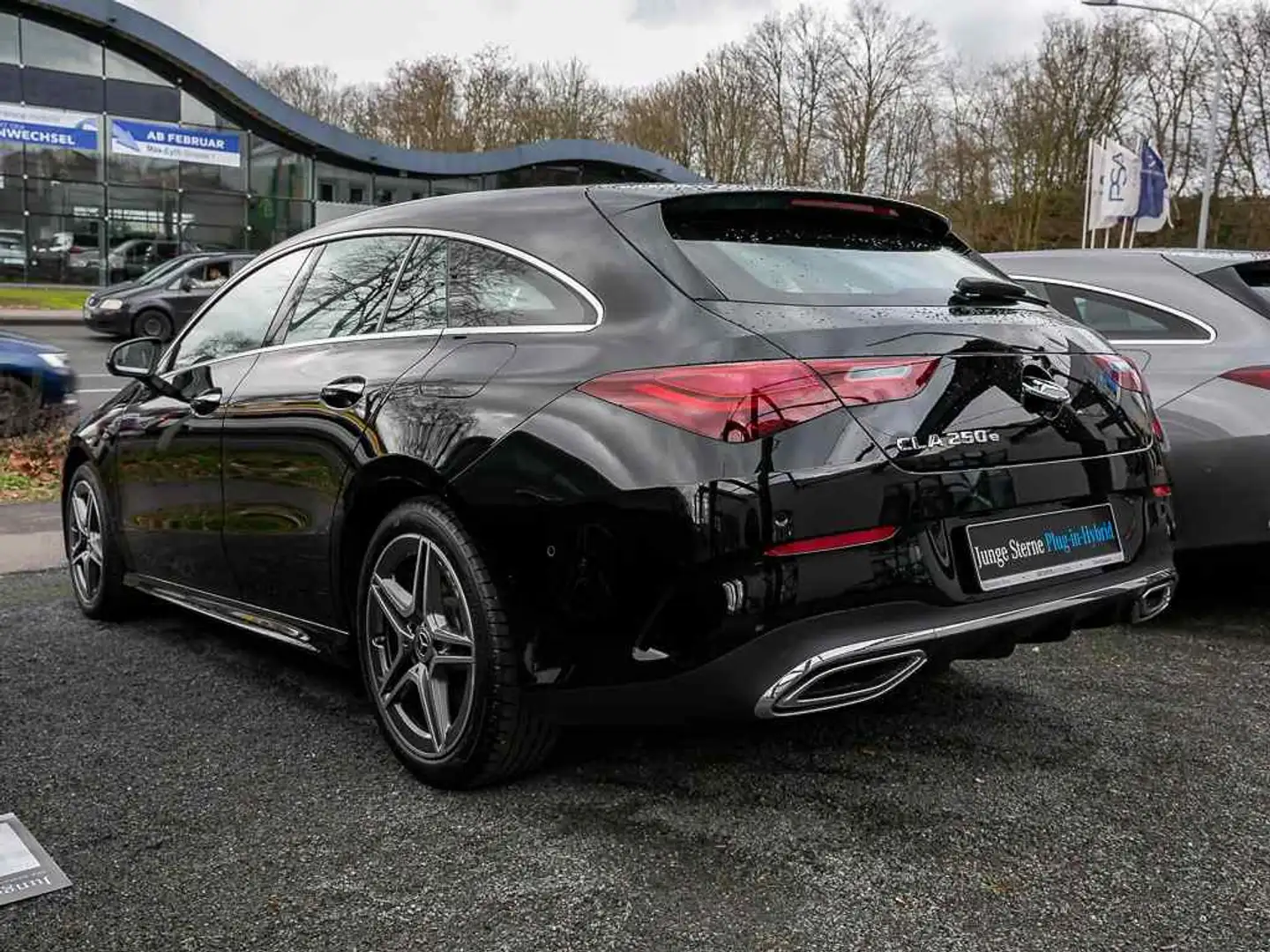 Mercedes-Benz CLA 250 e AMG ADVANCED TOTWINKEL Noir - 2