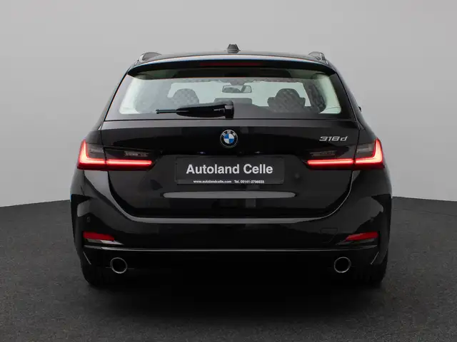 BMW 3 Series view 8