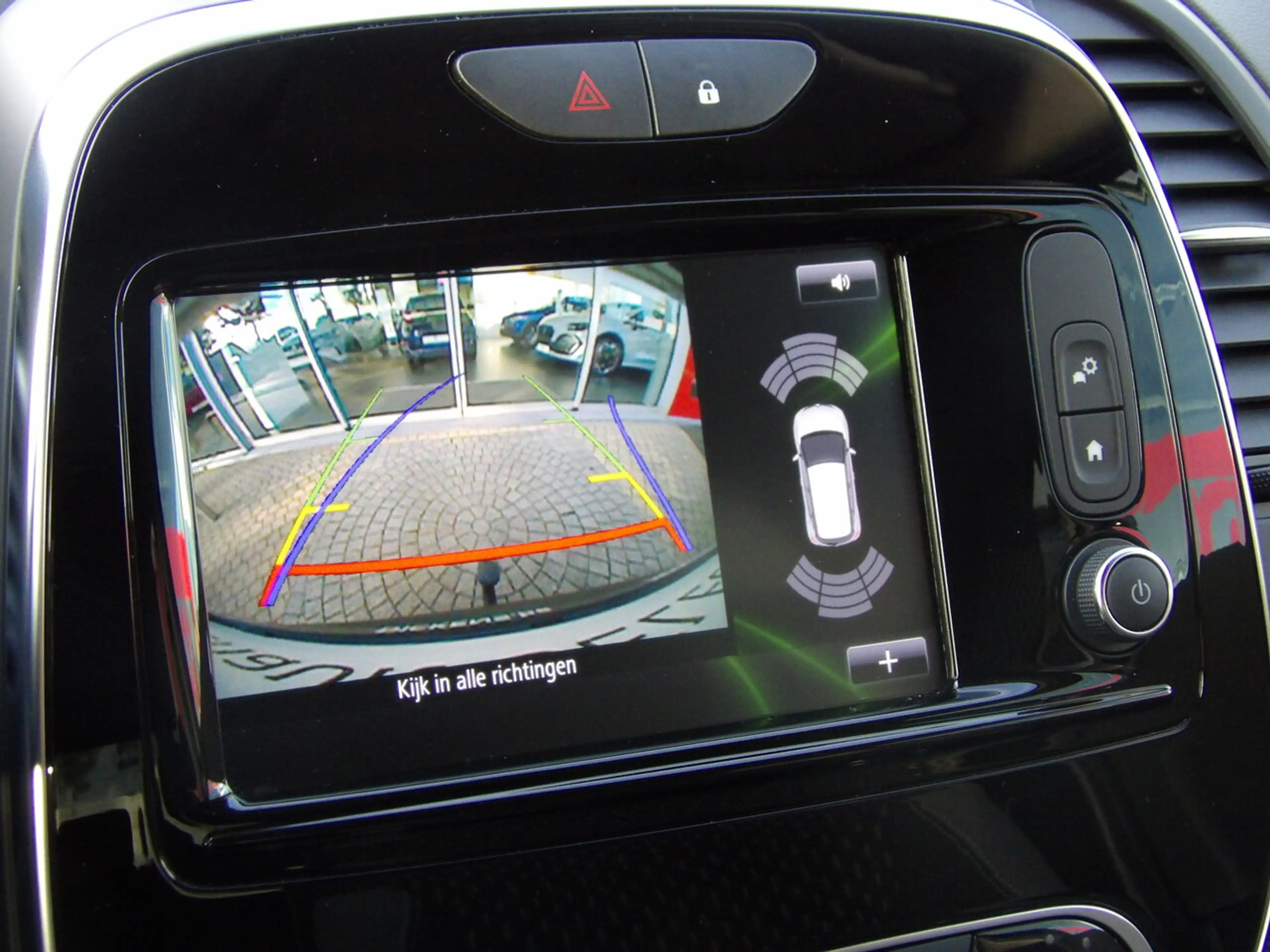 Renault Captur Intens TCe 120 EDC — photo 8