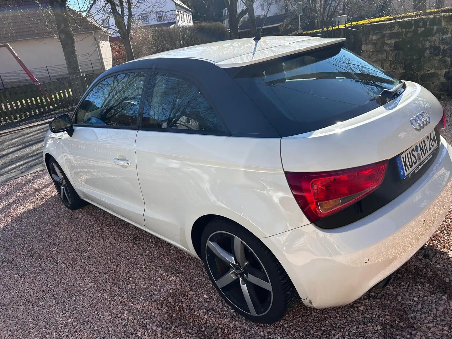 Audi A1 A1 Diesel 1.6 TDI Ambition Weiß - 2