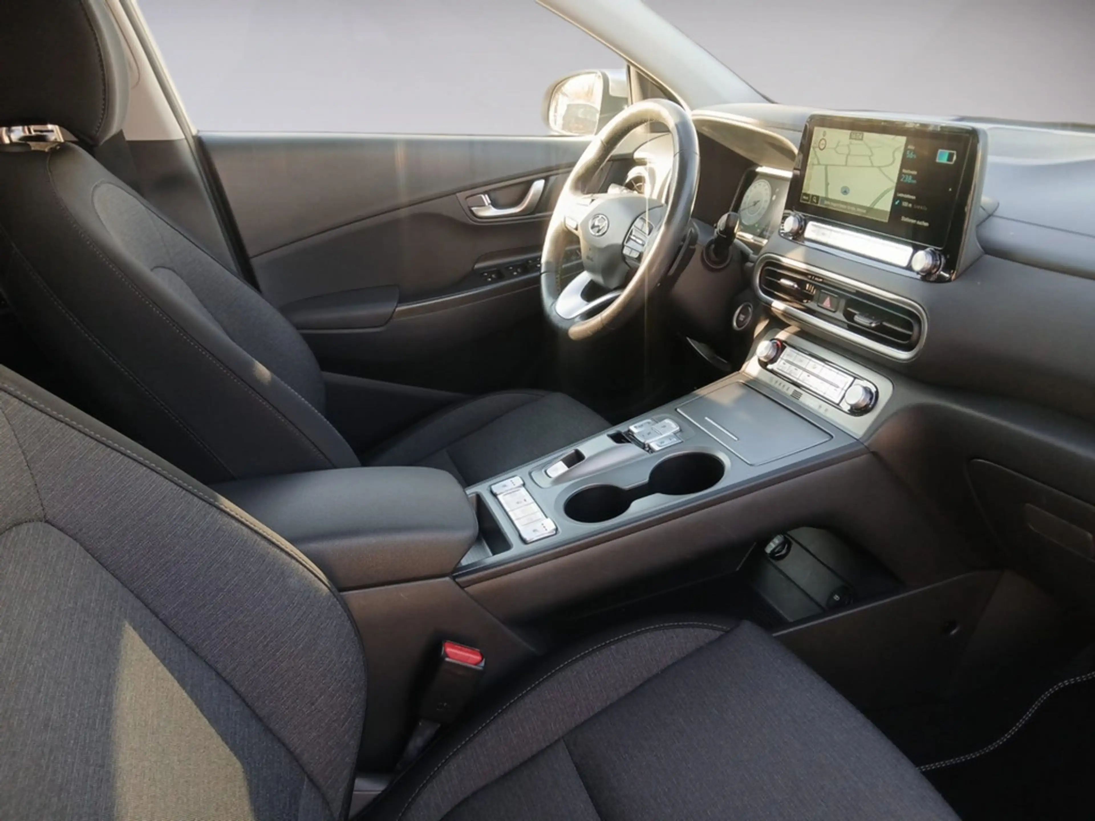 Hyundai KONA Trend Elektro 64kWh NAVI ACC FACEL. LED — photo 15