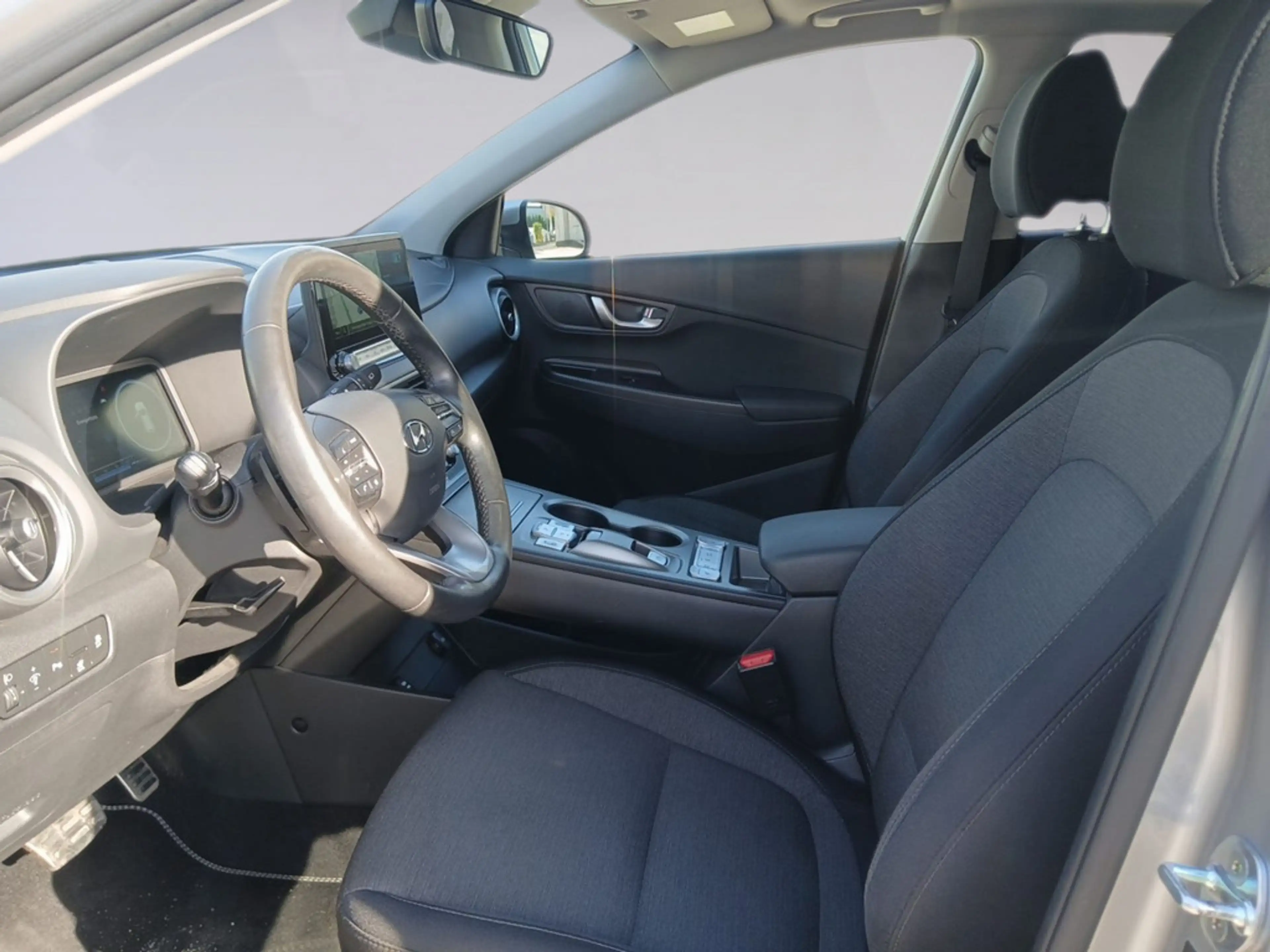 Hyundai KONA Trend Elektro 64kWh NAVI ACC FACEL. LED — photo 8
