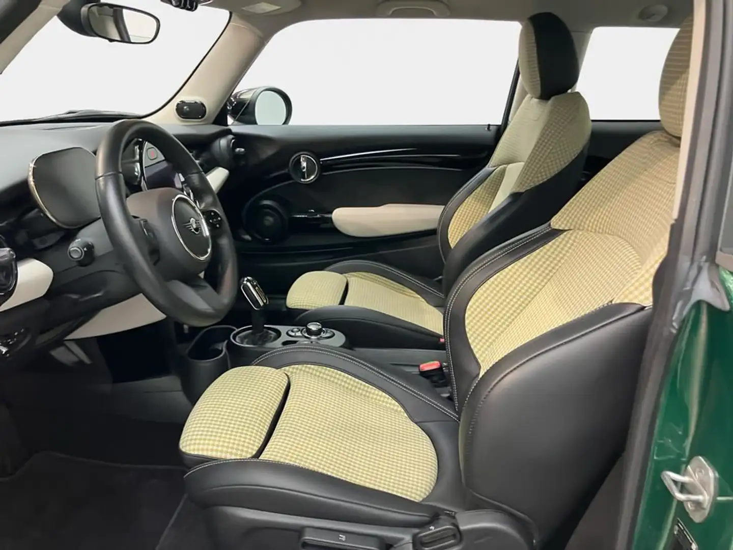 MINI Cooper SE Classic Trim Grün - 1