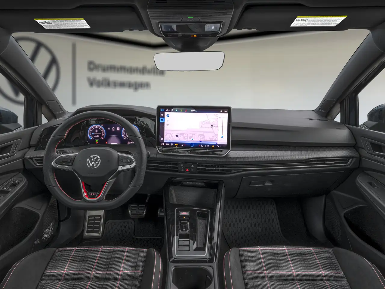 Volkswagen Golf GTI снимка Volkswagen Golf GTI
