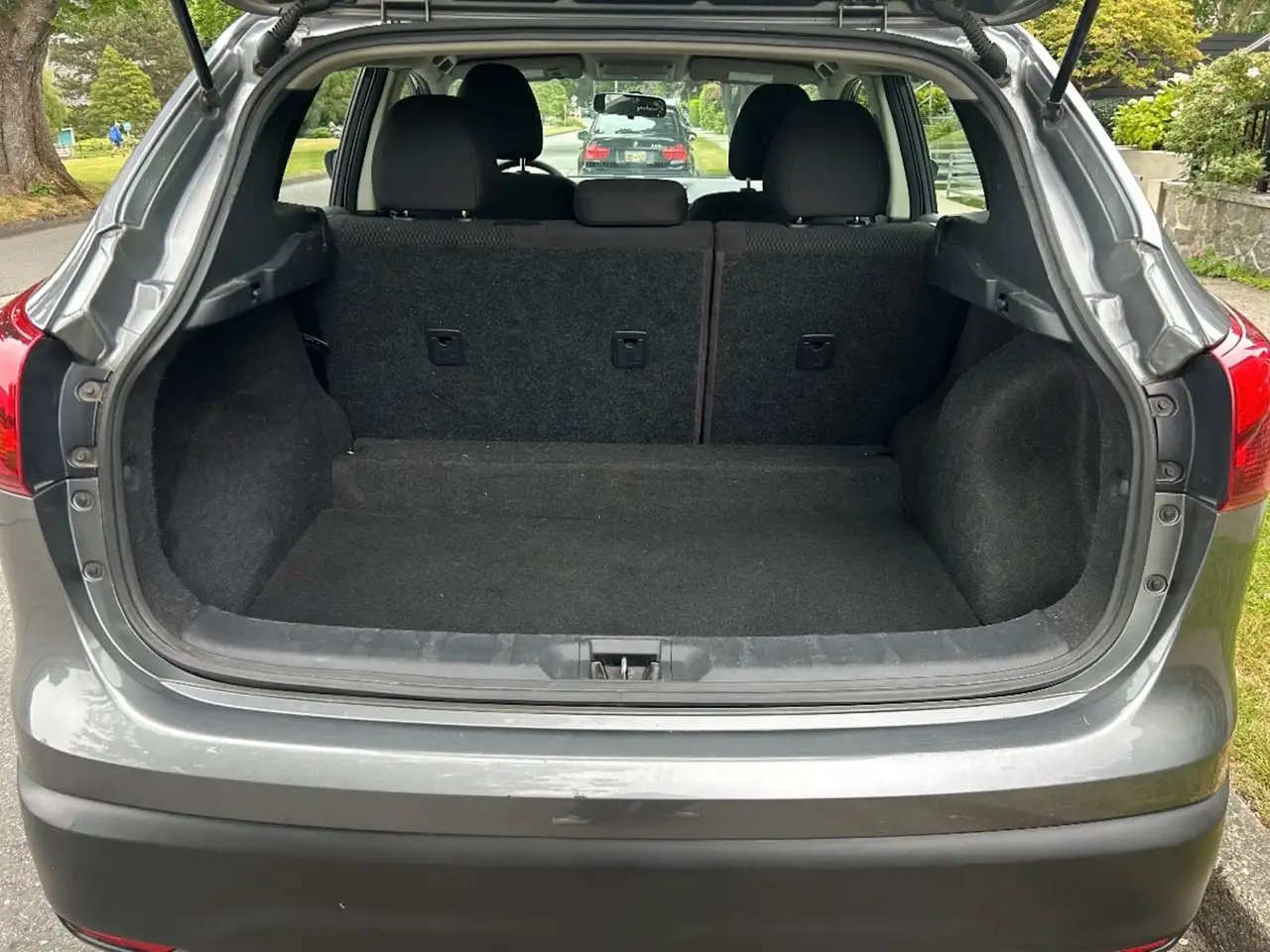 Nissan Qashqai снимка Nissan Qashqai