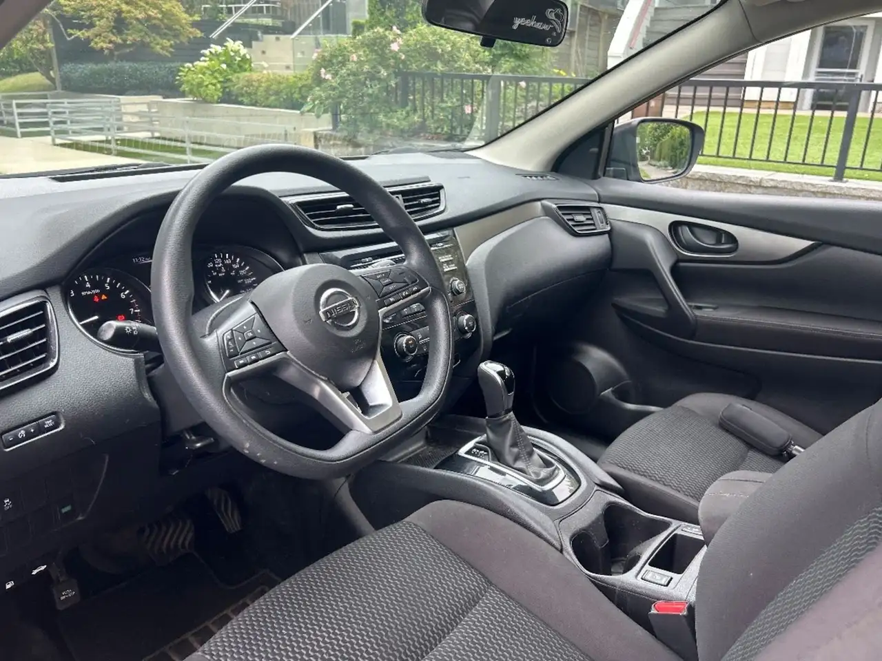 Nissan Qashqai снимка Nissan Qashqai