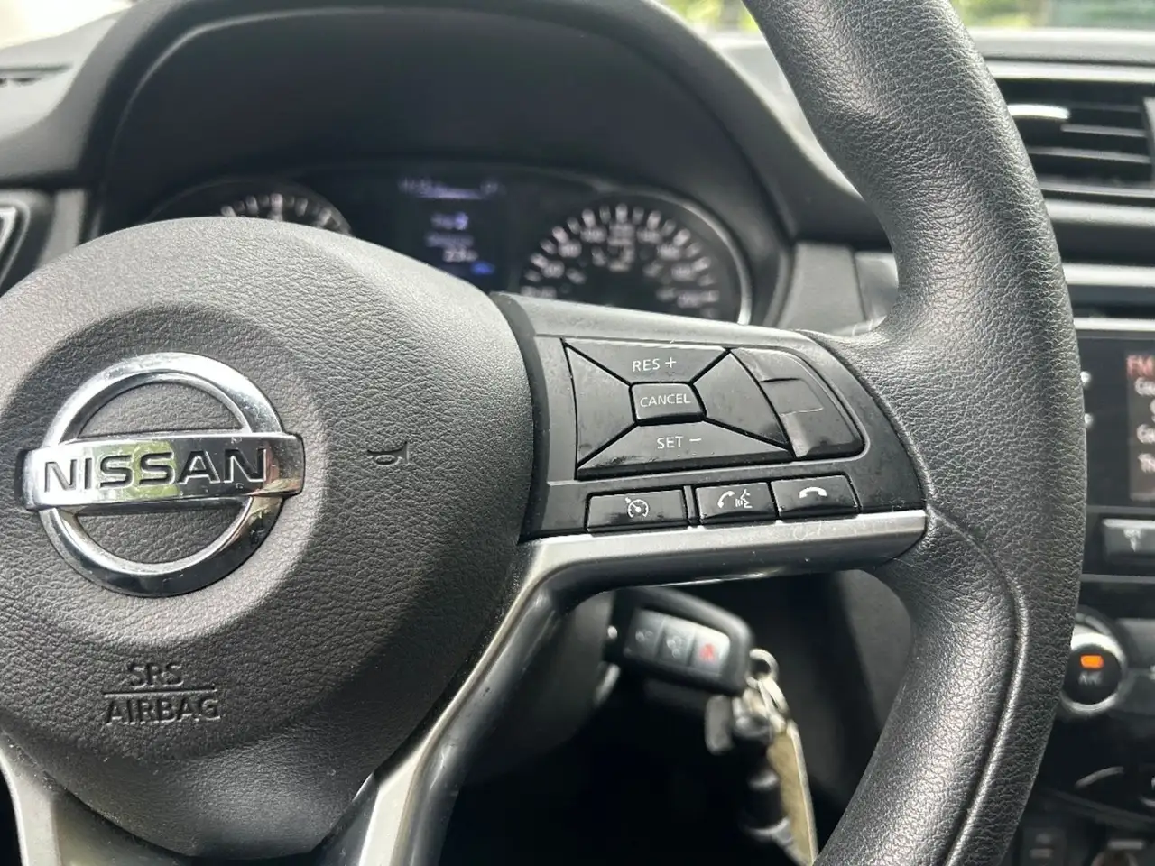 Nissan Qashqai снимка Nissan Qashqai