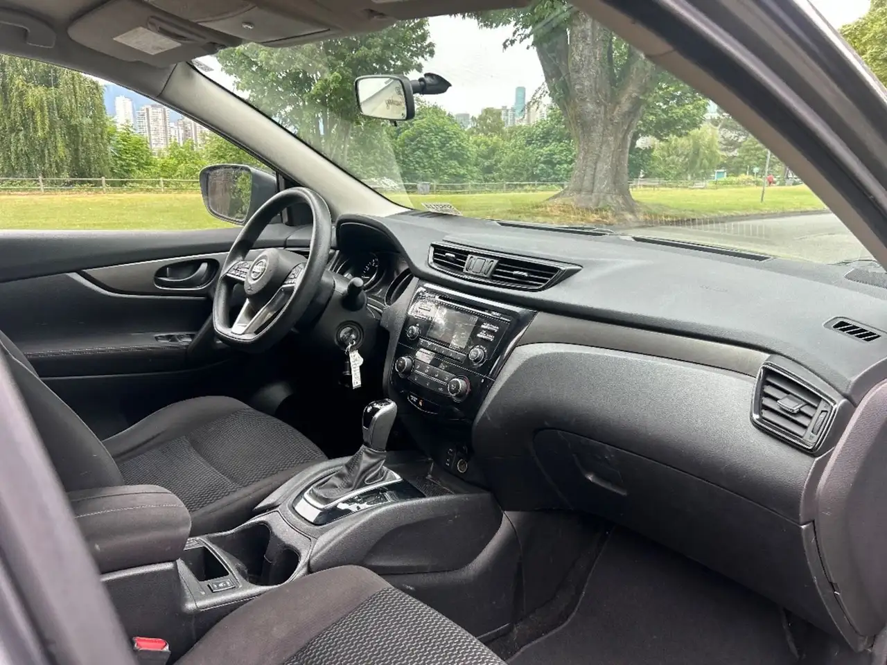 Nissan Qashqai снимка Nissan Qashqai