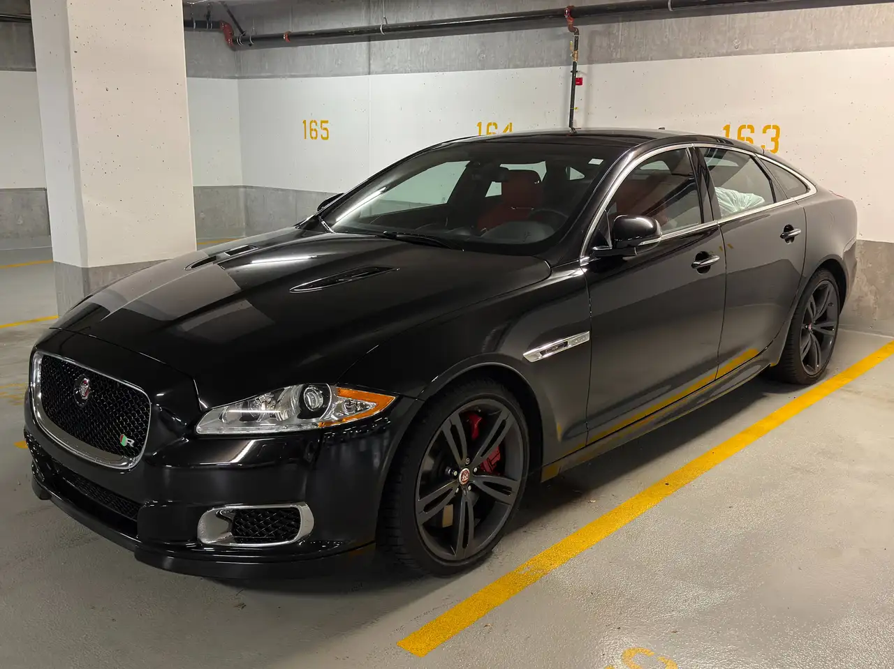 Jaguar XJ снимка Jaguar XJ
