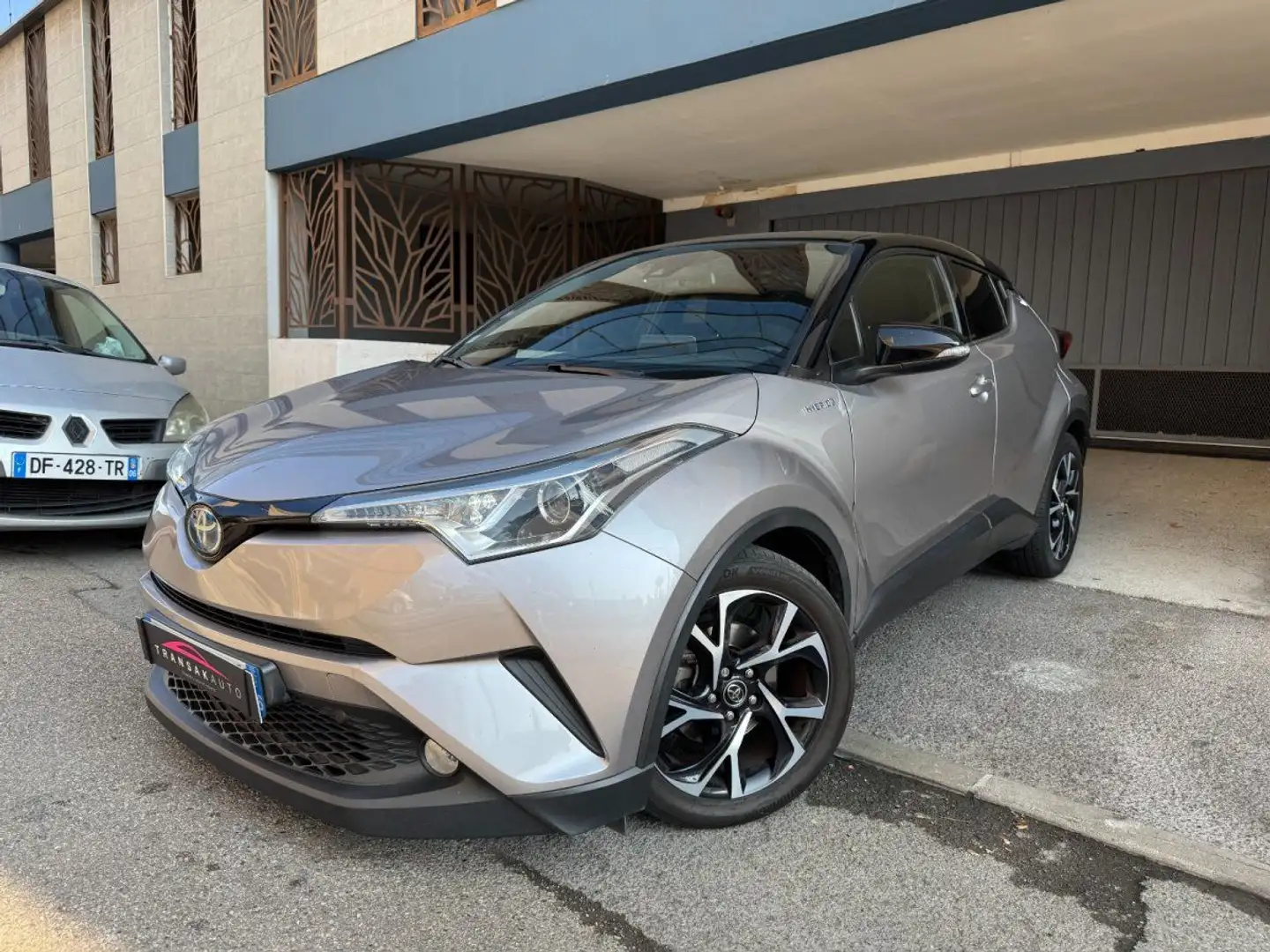 Toyota C-HR HYBRIDE 1.8l 122 CV Dynamic BVA Grijs - 1