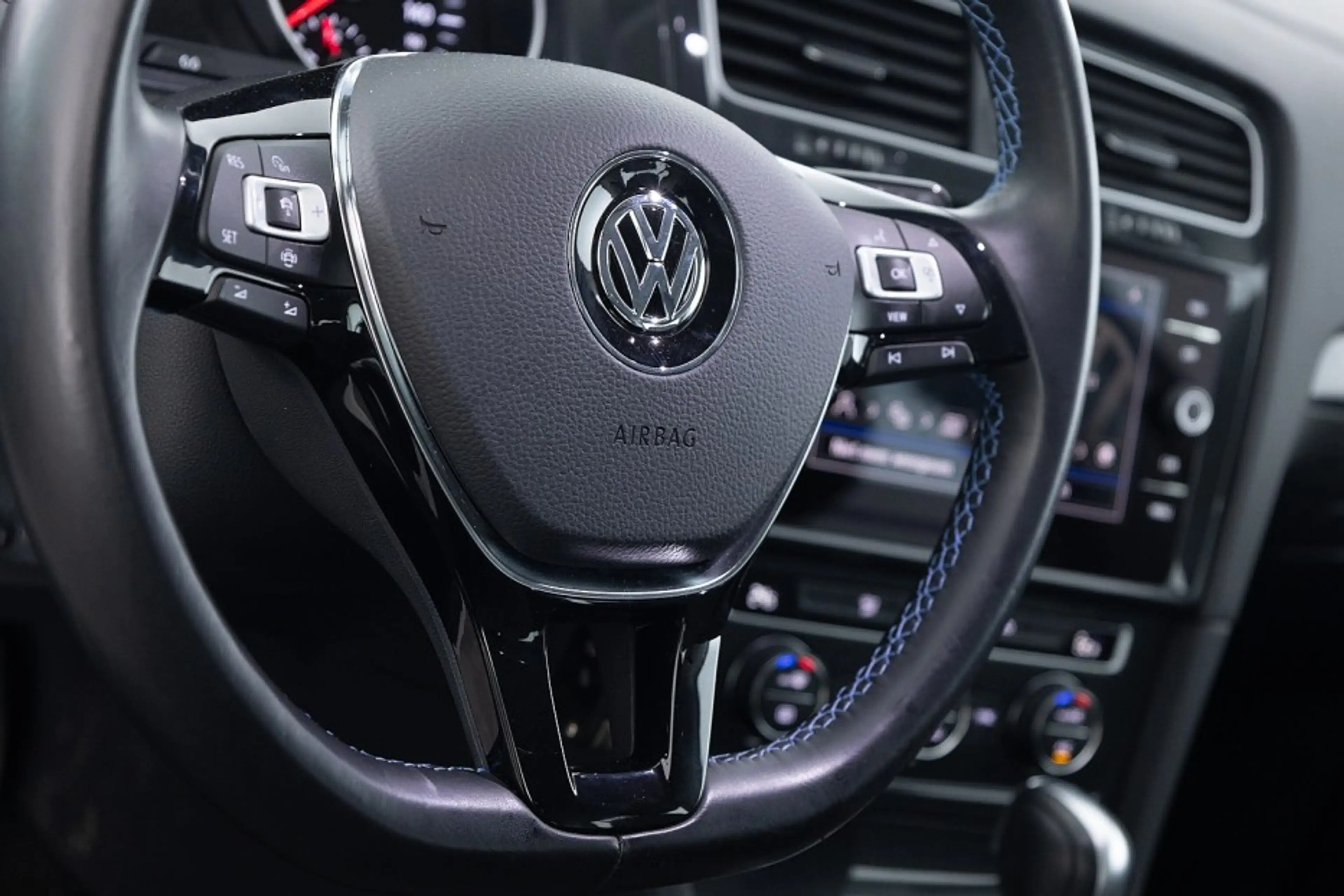 Volkswagen e-Golf E-DITION *SOH 91.96%* LED | VELGEN | NAVI ✅ 1e Eig — photo 10
