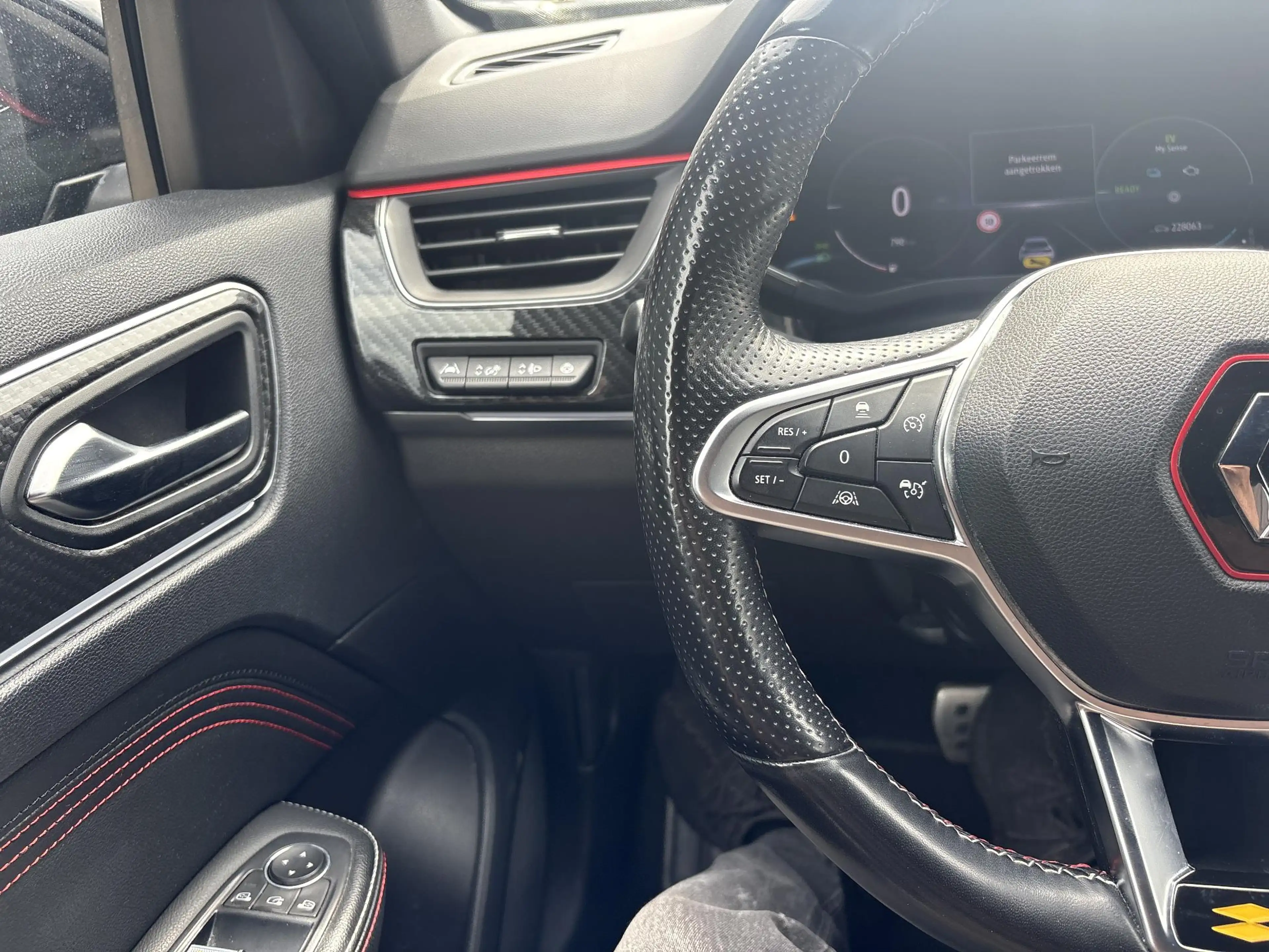 Renault Arkana 1.6 E-Tech Hybrid 145 R.S. Line | € 9.900,- NETTO! — photo 10