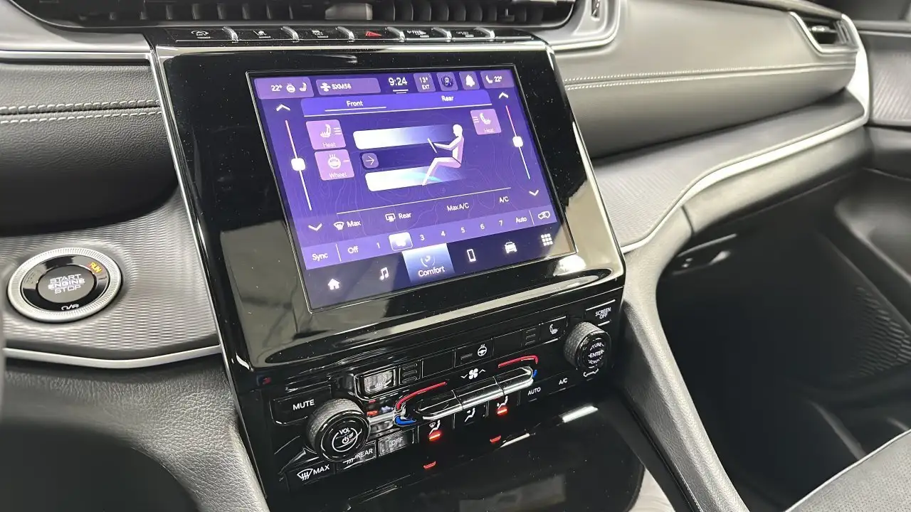 Jeep Grand Cherokee снимка Jeep Grand Cherokee
