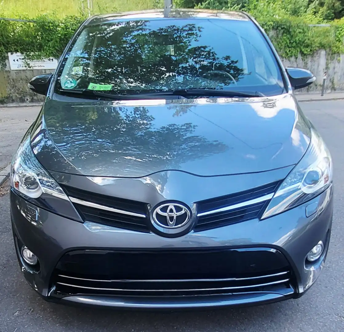 Toyota Verso Verso 1.8 5-SitzerEdition S+ Gris - 1