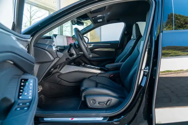 Audi A6 view 10