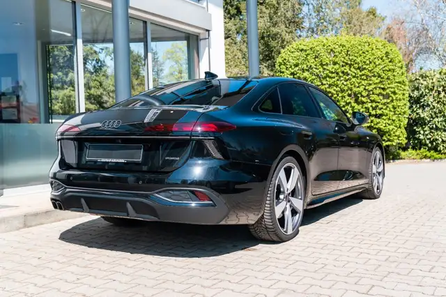 Audi A6 view 5