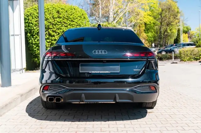 Audi A6 view 6