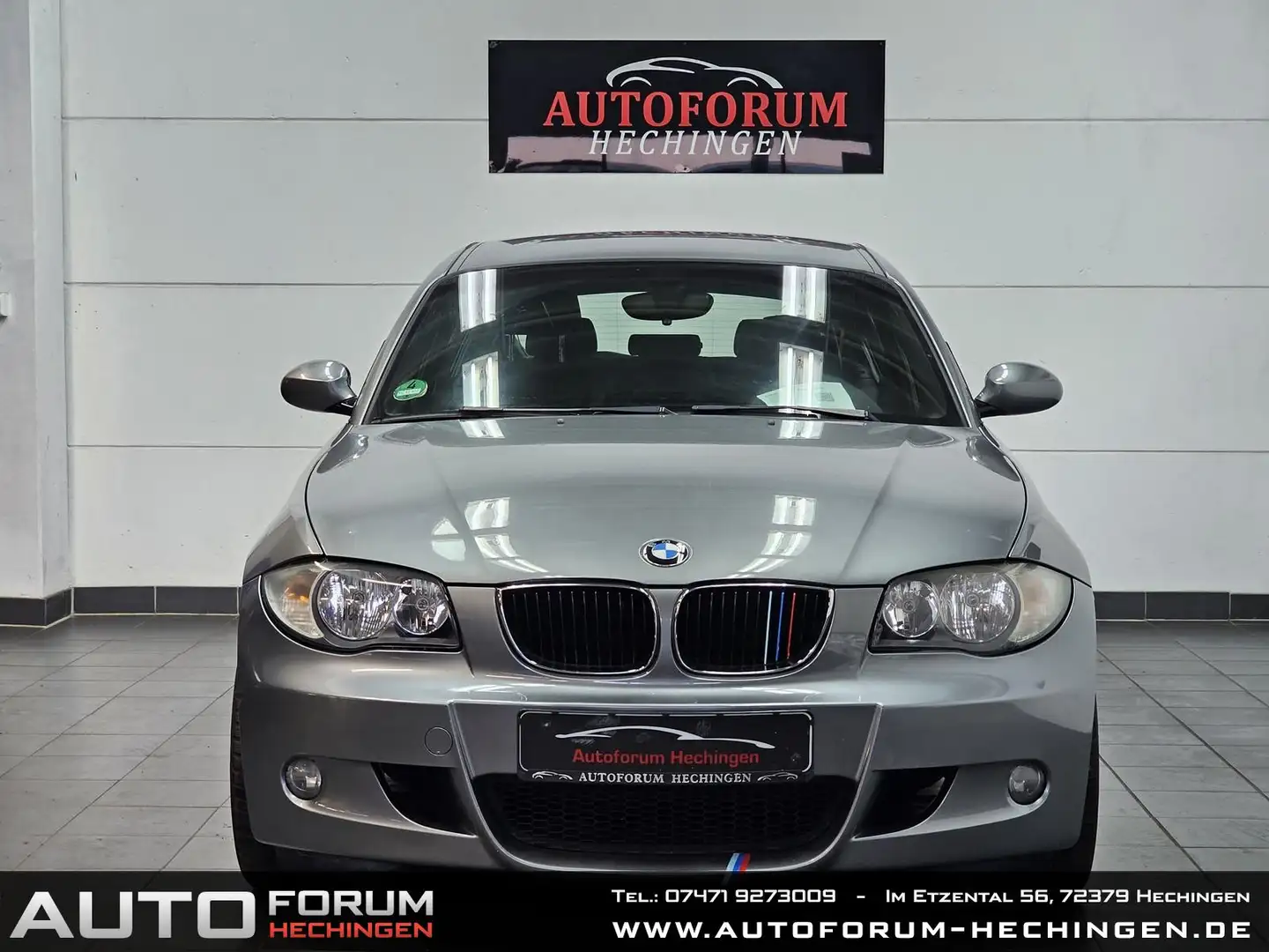 BMW 118 i M-Paket Grau - 2