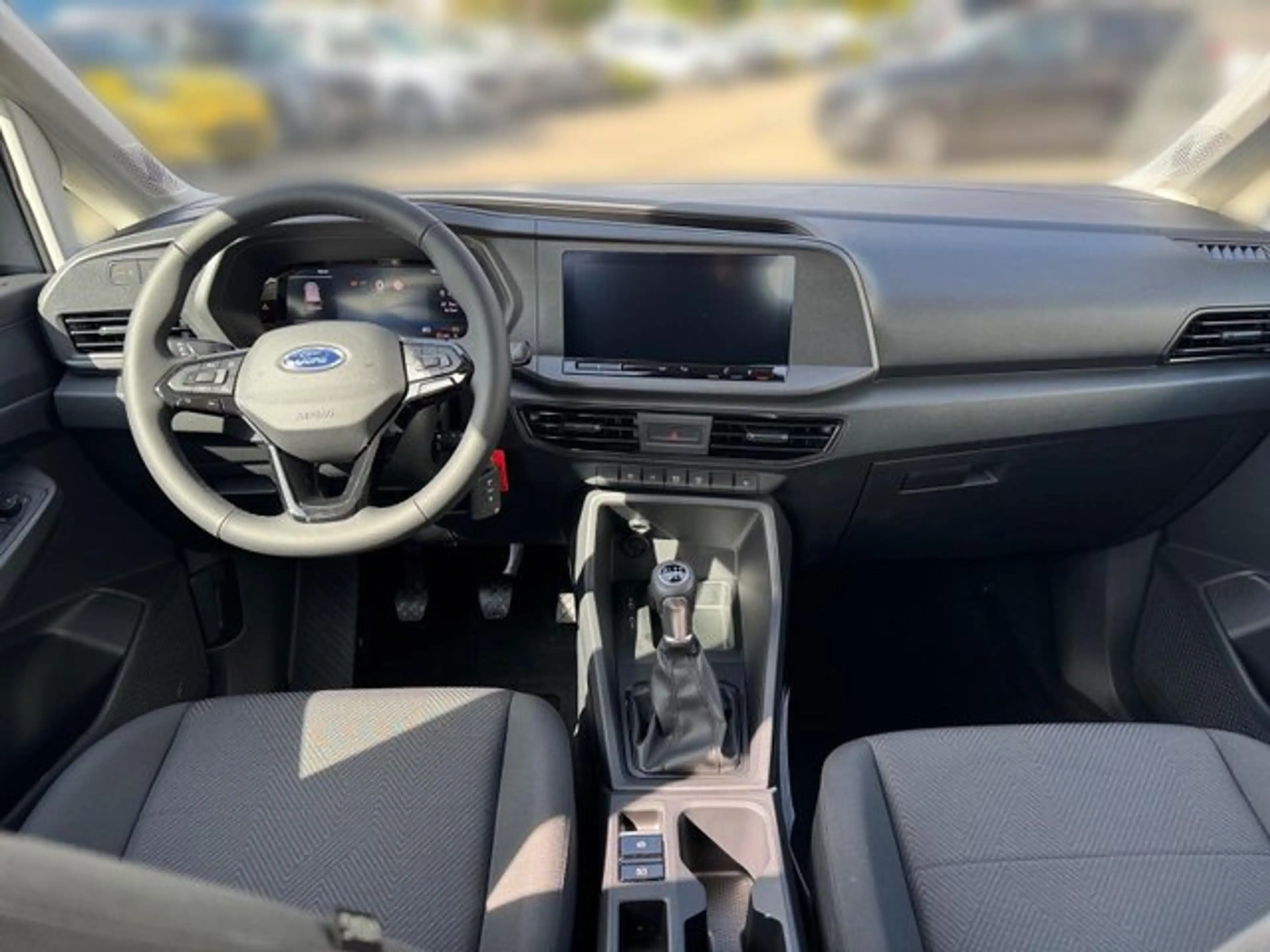 Ford Grand Tourneo Connect Trend — photo 10