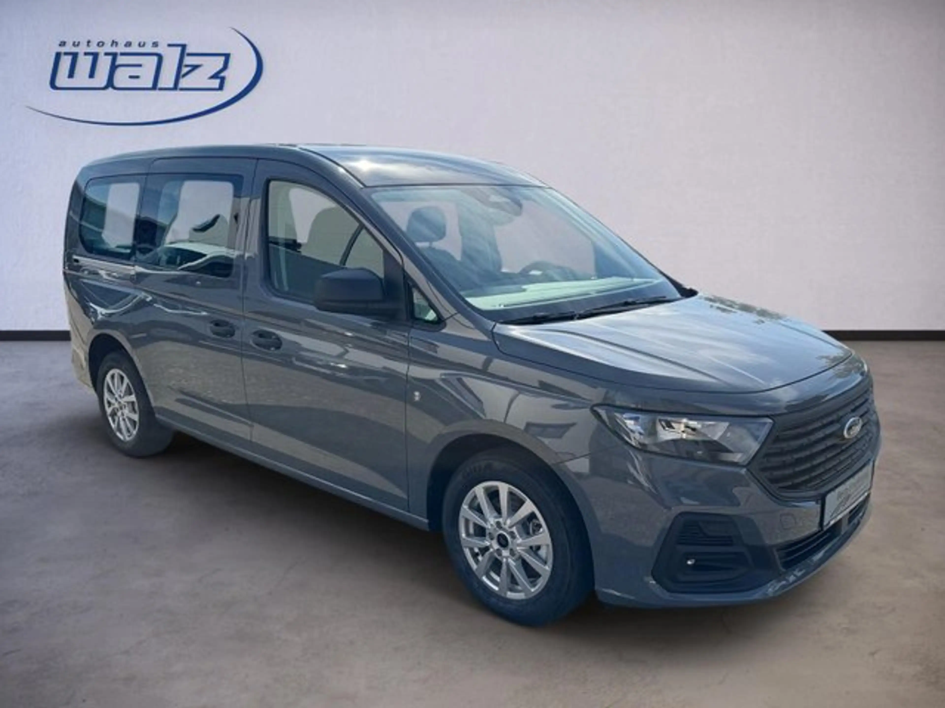 Ford Grand Tourneo Connect Trend — photo 2