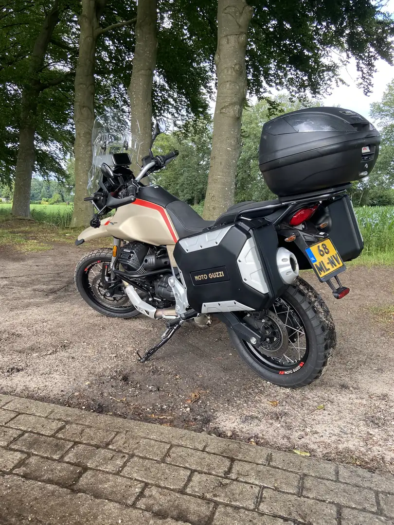 Moto Guzzi V 85 Travel Brons - 2