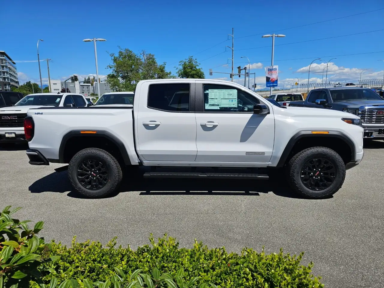 GMC Canyon снимка GMC Canyon