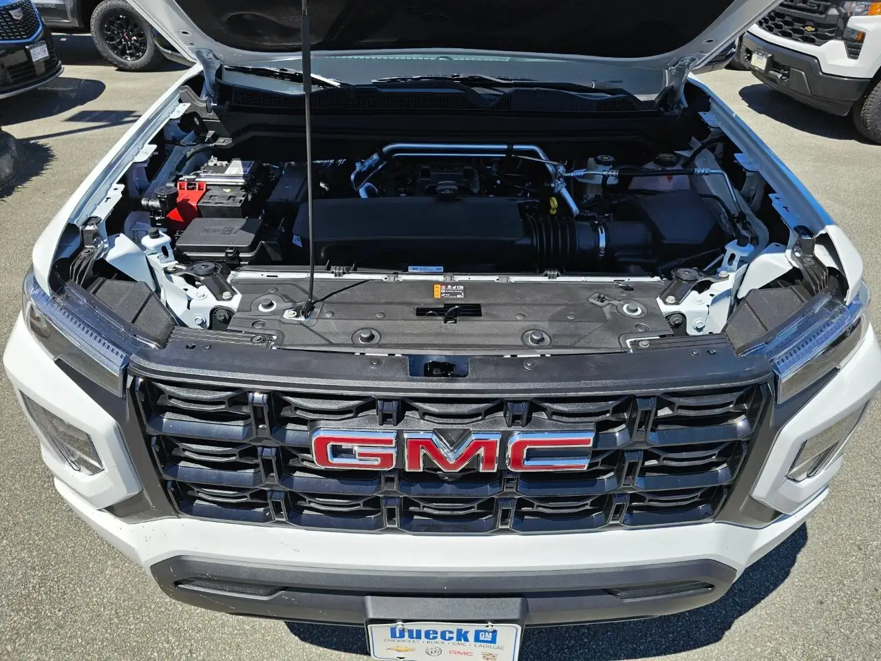 GMC Canyon снимка GMC Canyon