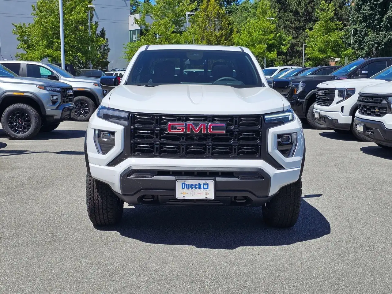 GMC Canyon снимка GMC Canyon