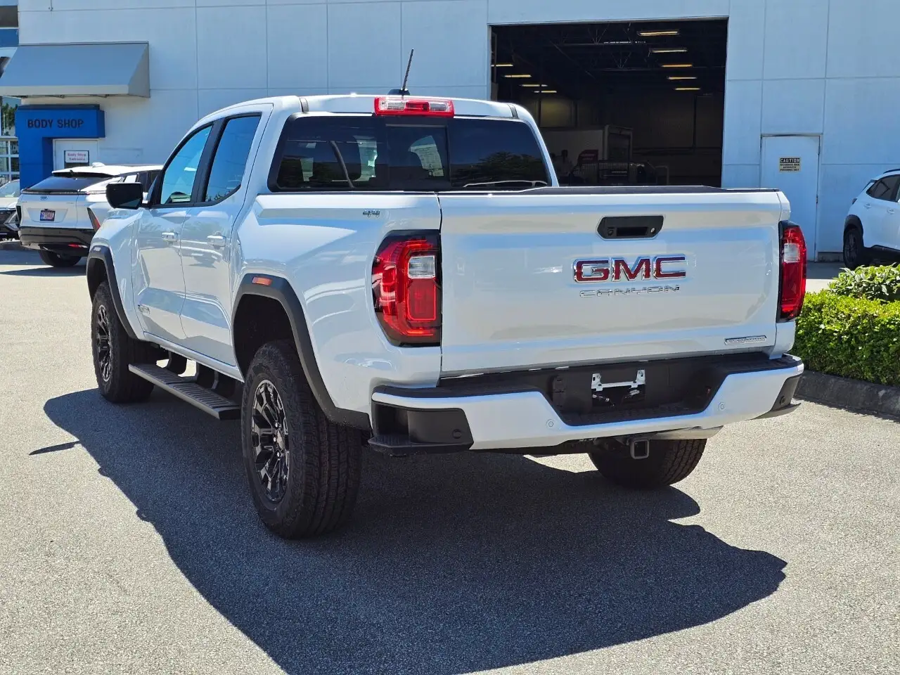 GMC Canyon снимка GMC Canyon