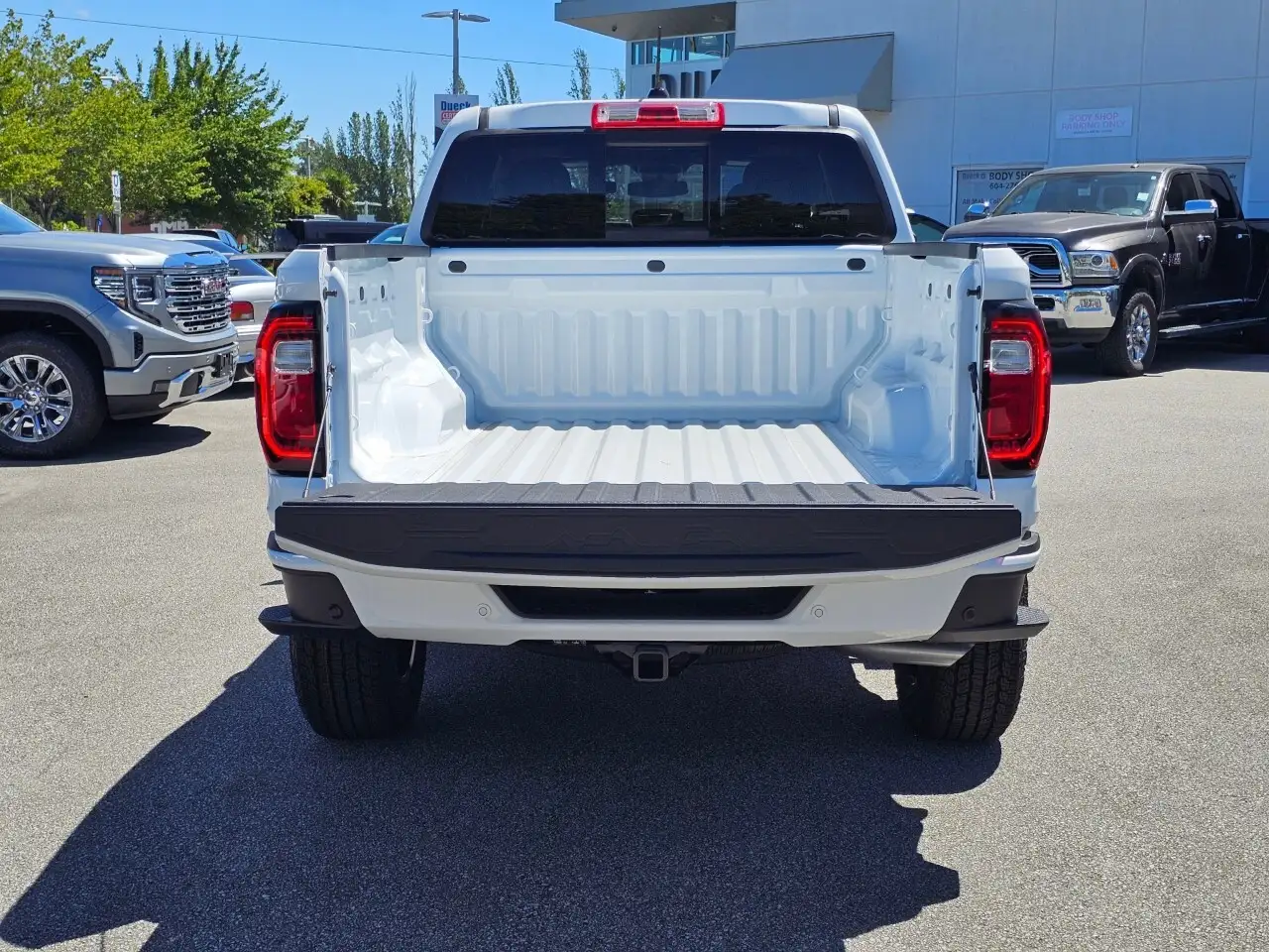 GMC Canyon снимка GMC Canyon