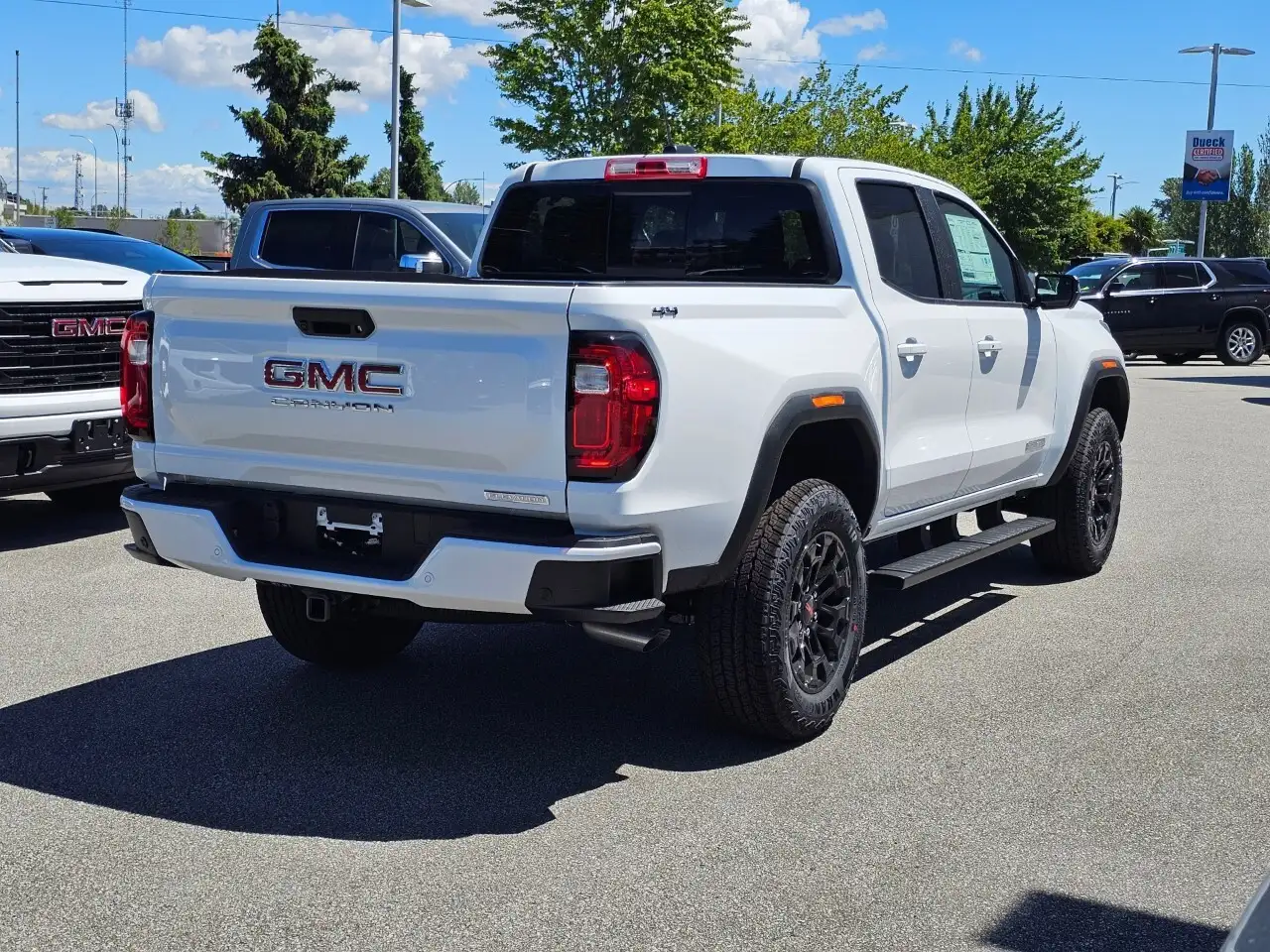 GMC Canyon снимка GMC Canyon