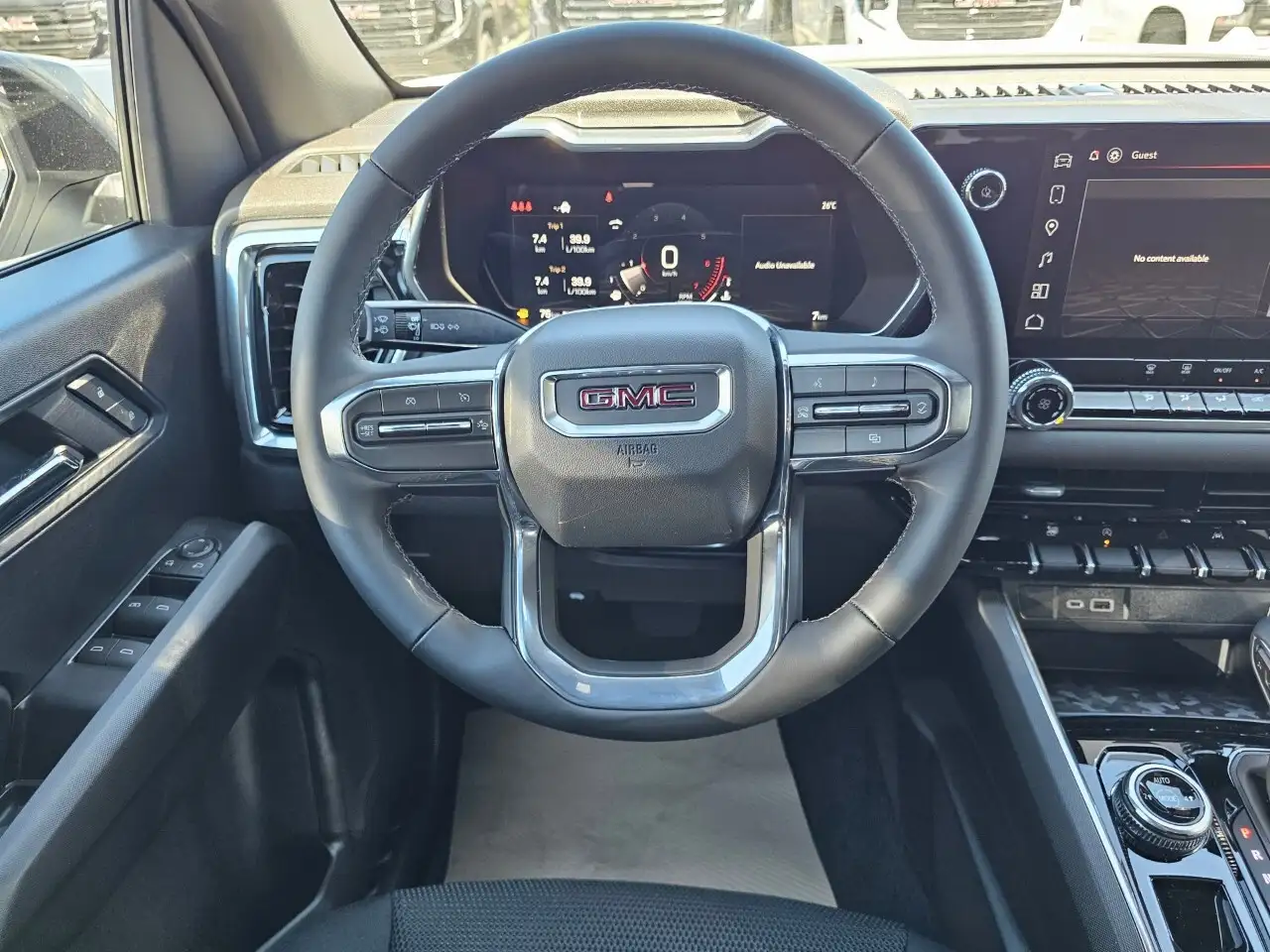 GMC Canyon снимка GMC Canyon