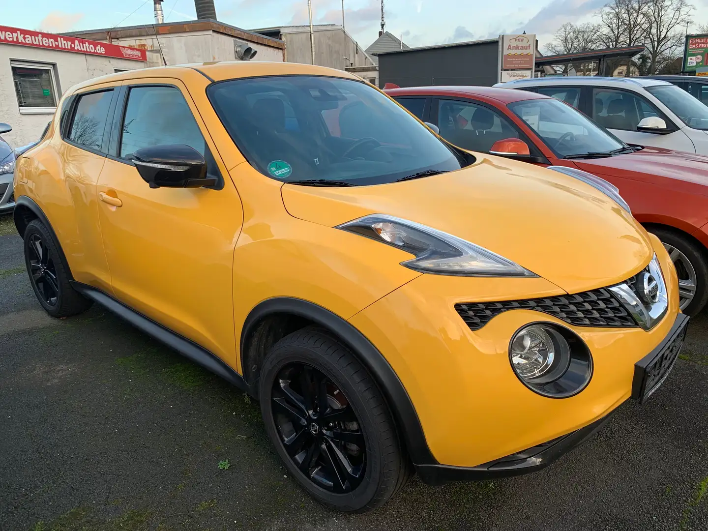 Nissan Juke Visia *Brake-Assist *Home-Lichtsyst. *AUX-In *ALU Gelb - 1