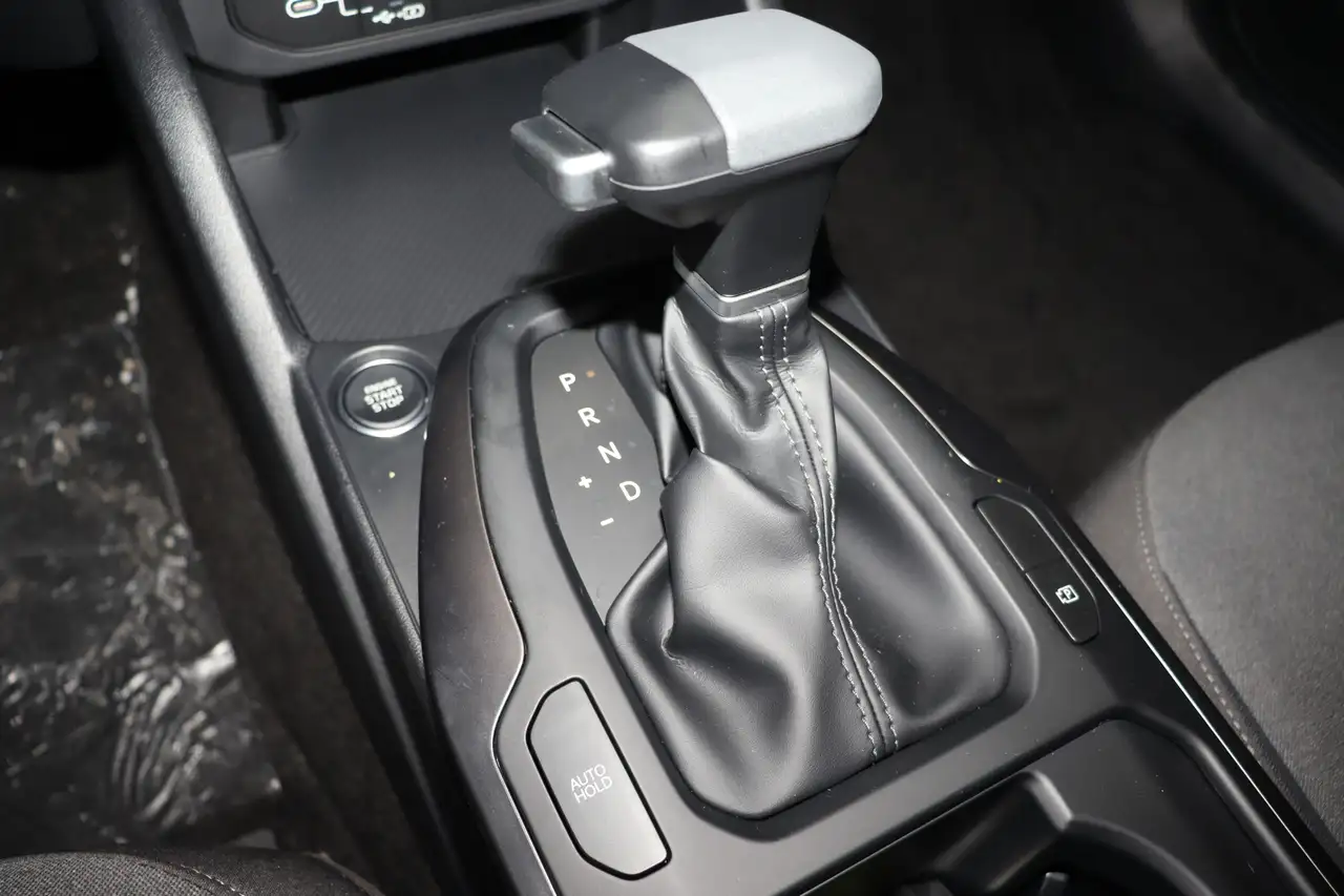 Kia K4 снимка Kia K4