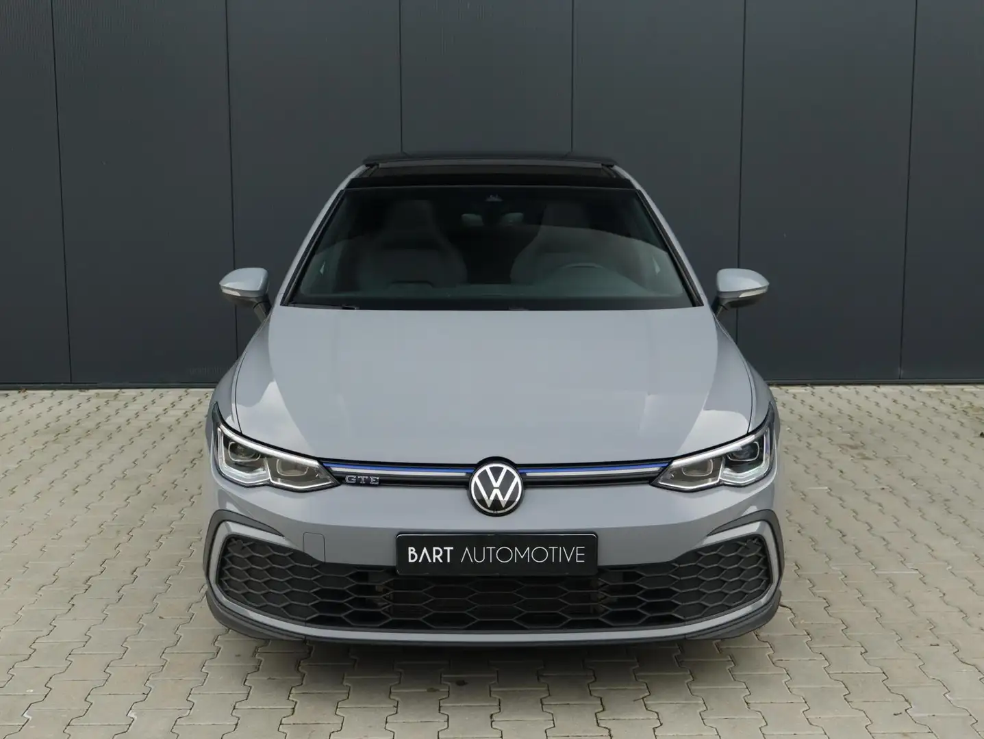 Volkswagen Golf GTE 1.4 eHybrid 245PK|ACC|Pano|Camera|Matrix LED Grijs - 2