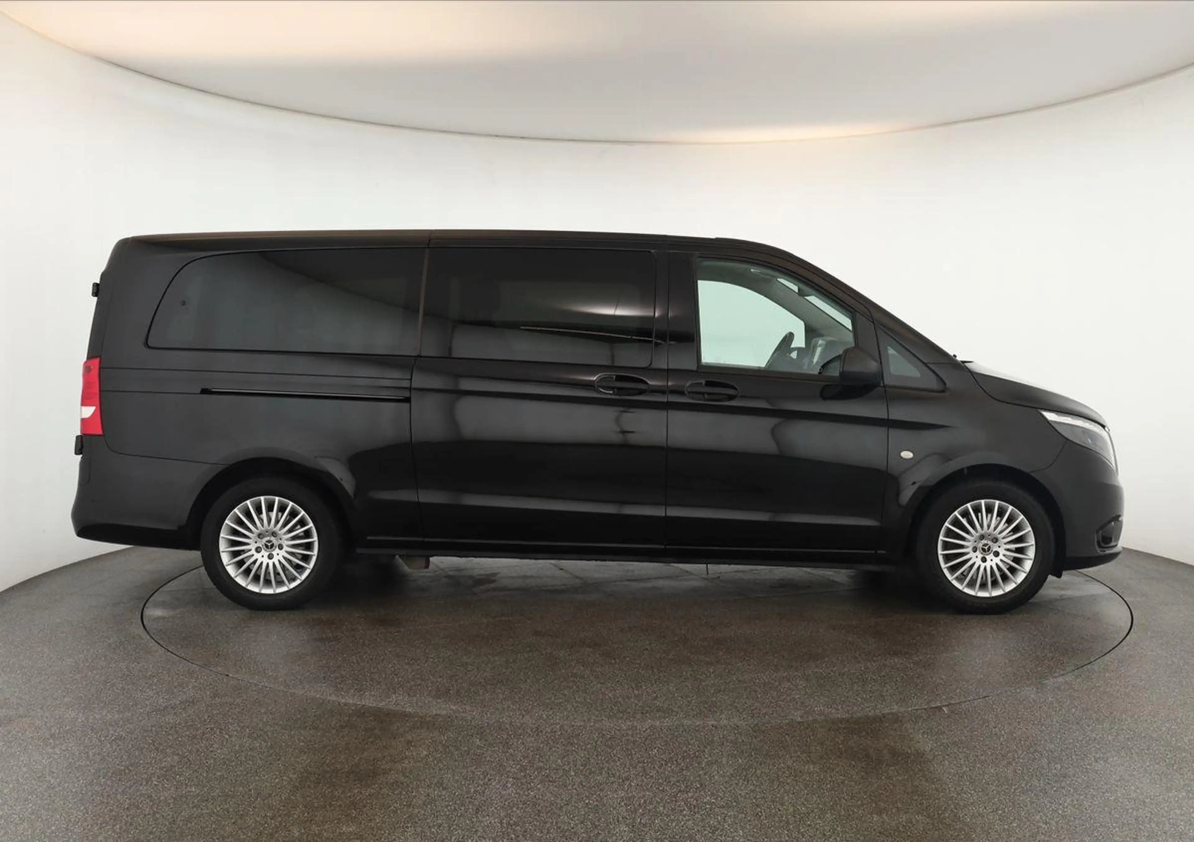 Mercedes-Benz Vito Tourer 119 CDI extralang SELECT 9 LED Navi — photo 4