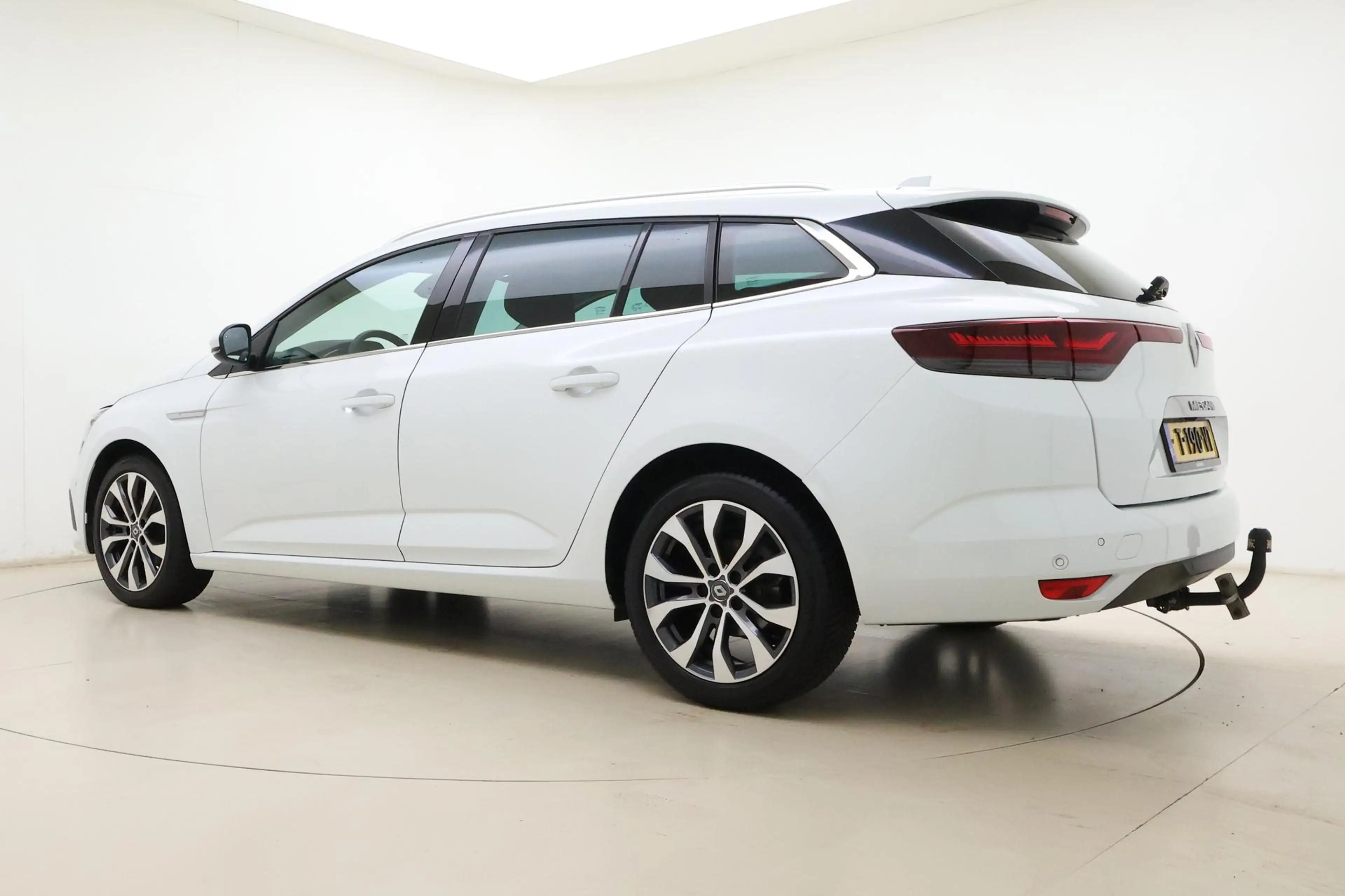 Renault Megane Estate 1.3 TCe 140 Techno | Navigatie Full Map | C — photo 12