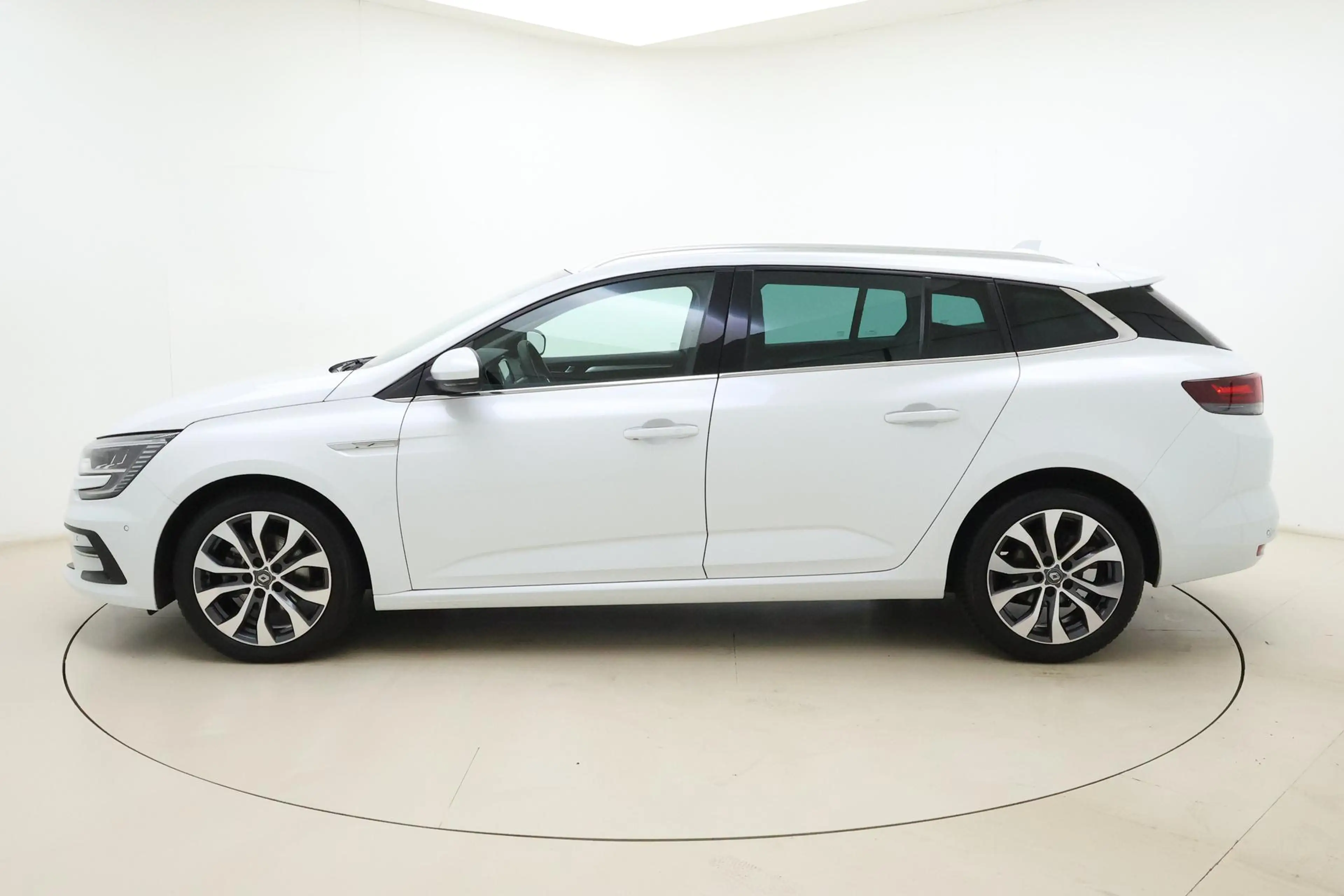 Renault Megane Estate 1.3 TCe 140 Techno | Navigatie Full Map | C — photo 5
