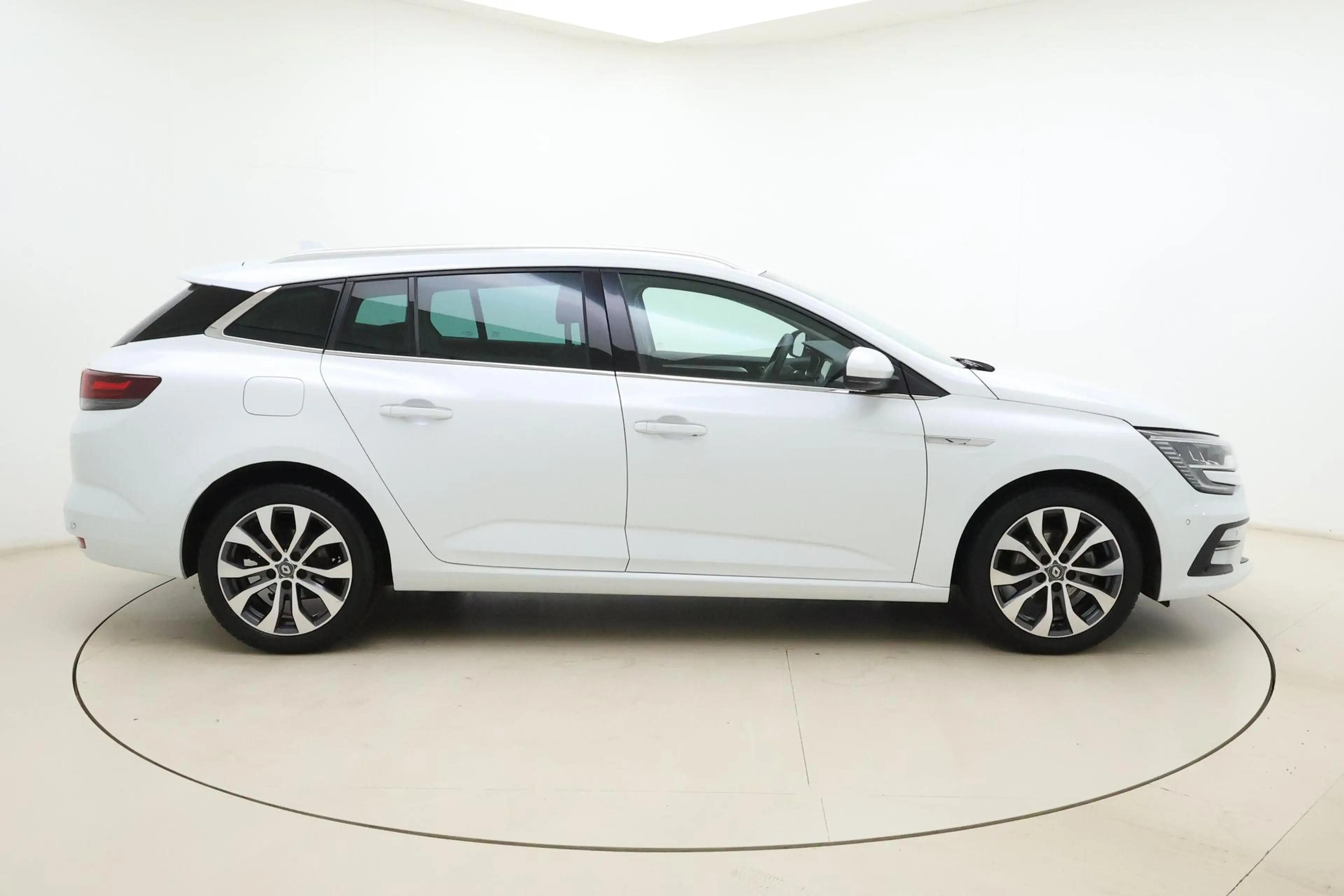 Renault Megane Estate 1.3 TCe 140 Techno | Navigatie Full Map | C — photo 9