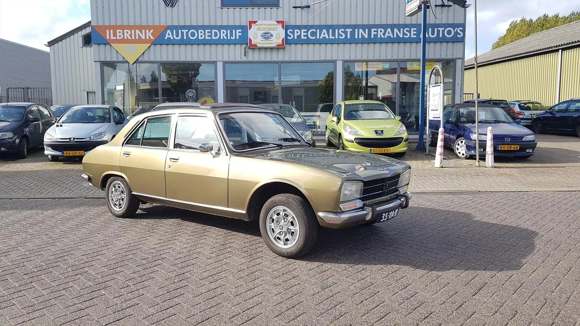 Peugeot 504 Ti Automaat, lederen bekleding concoursstaat Žlutá - 1