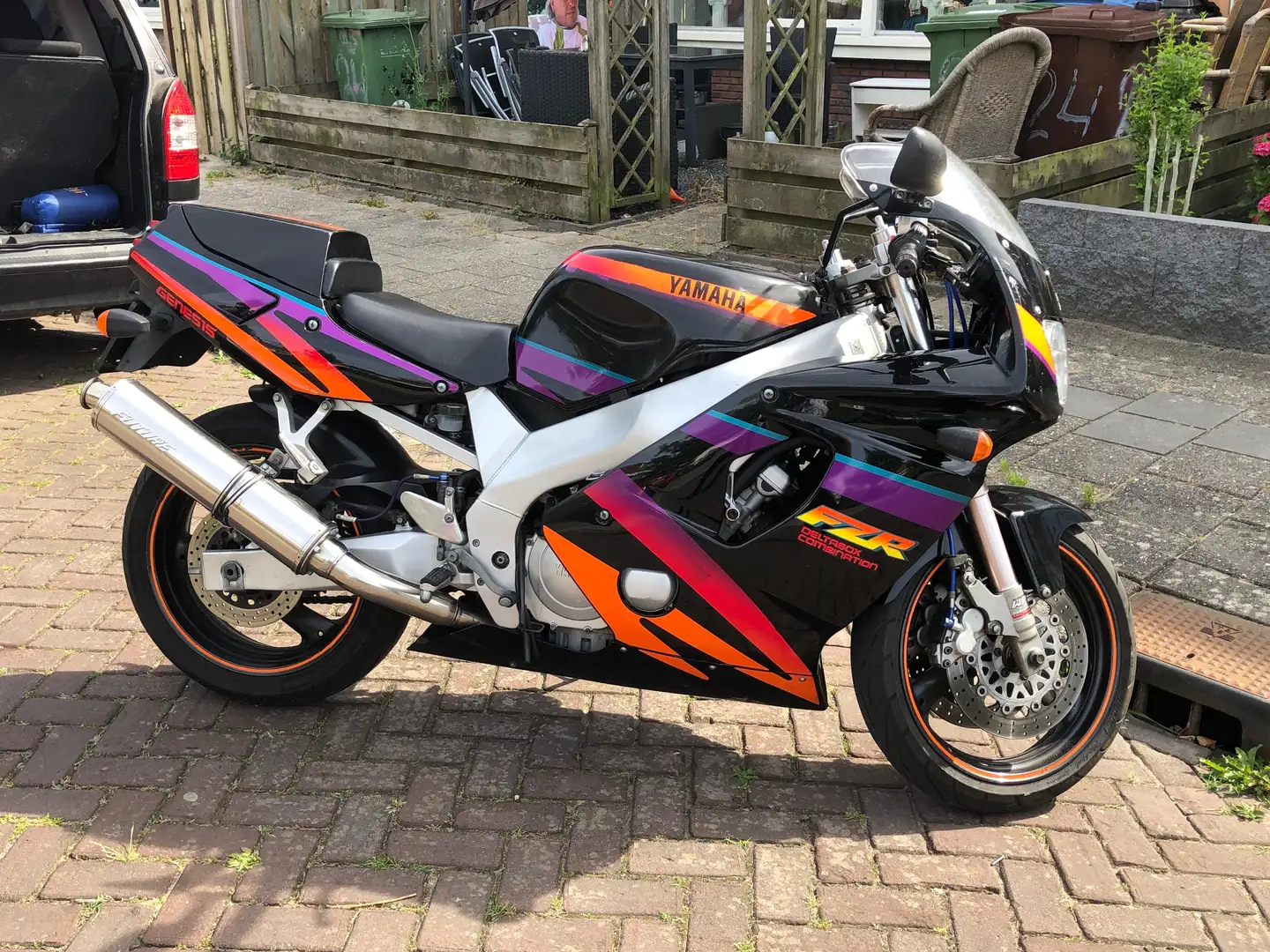 Yamaha FZR 600 Burdeos - 2