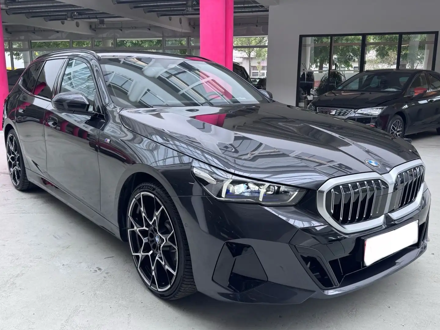 BMW 520 520d Touring 48V xdrive MSport auto Grigio - 1