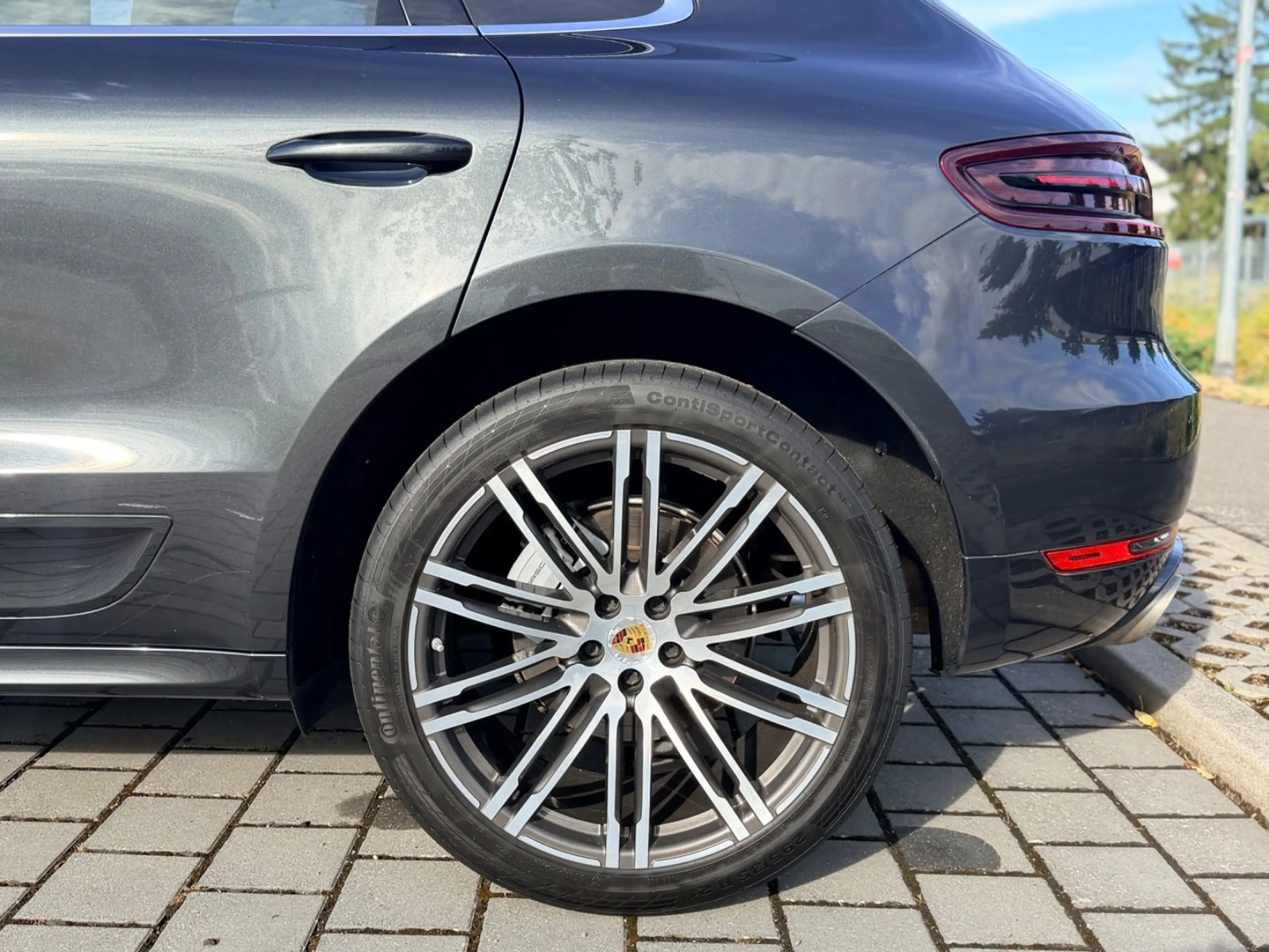 Porsche Macan S Navi*Leder*Xenon*P-Dach*Bose uvm. — photo 10
