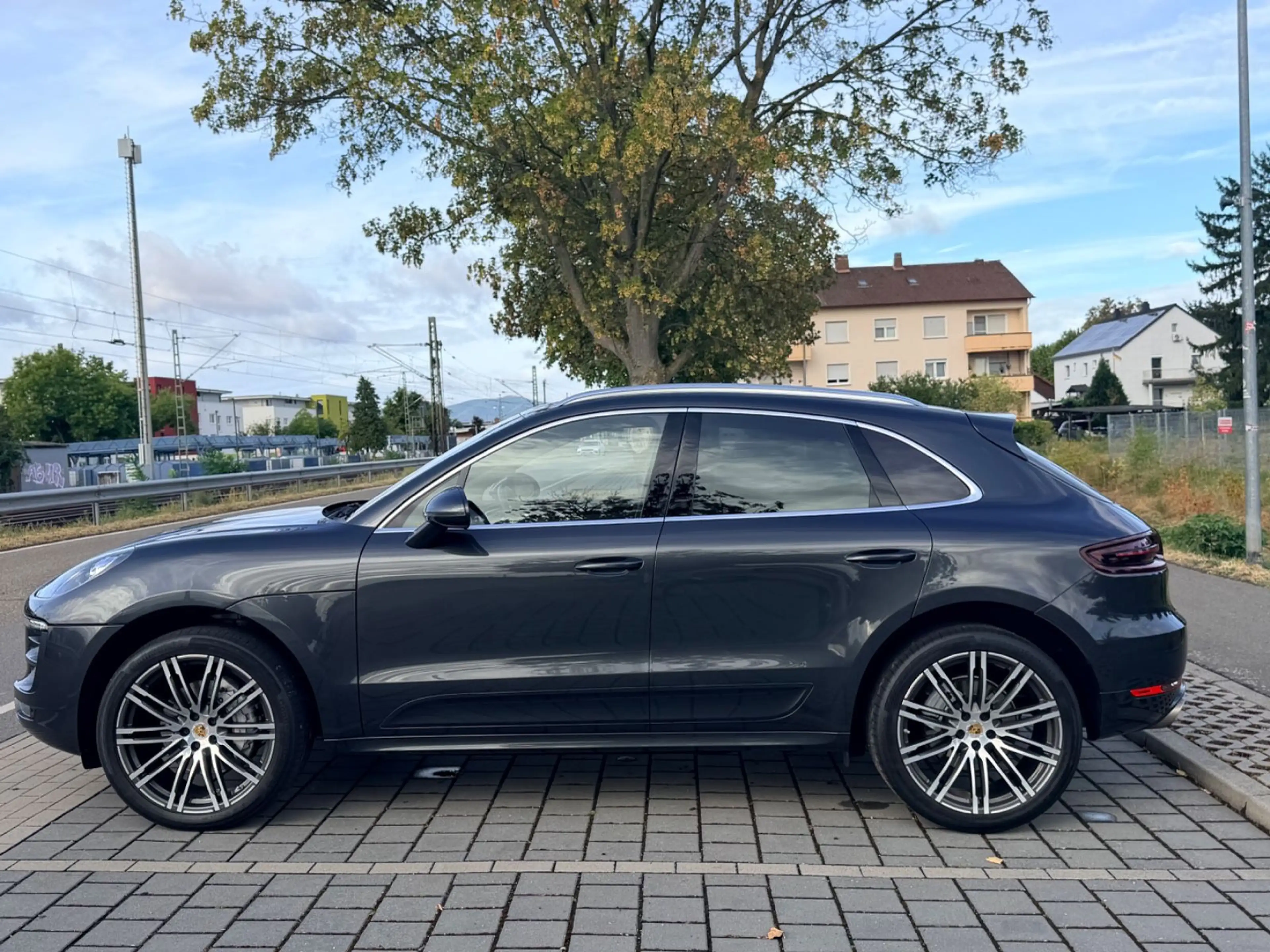 Porsche Macan S Navi*Leder*Xenon*P-Dach*Bose uvm. — photo 7