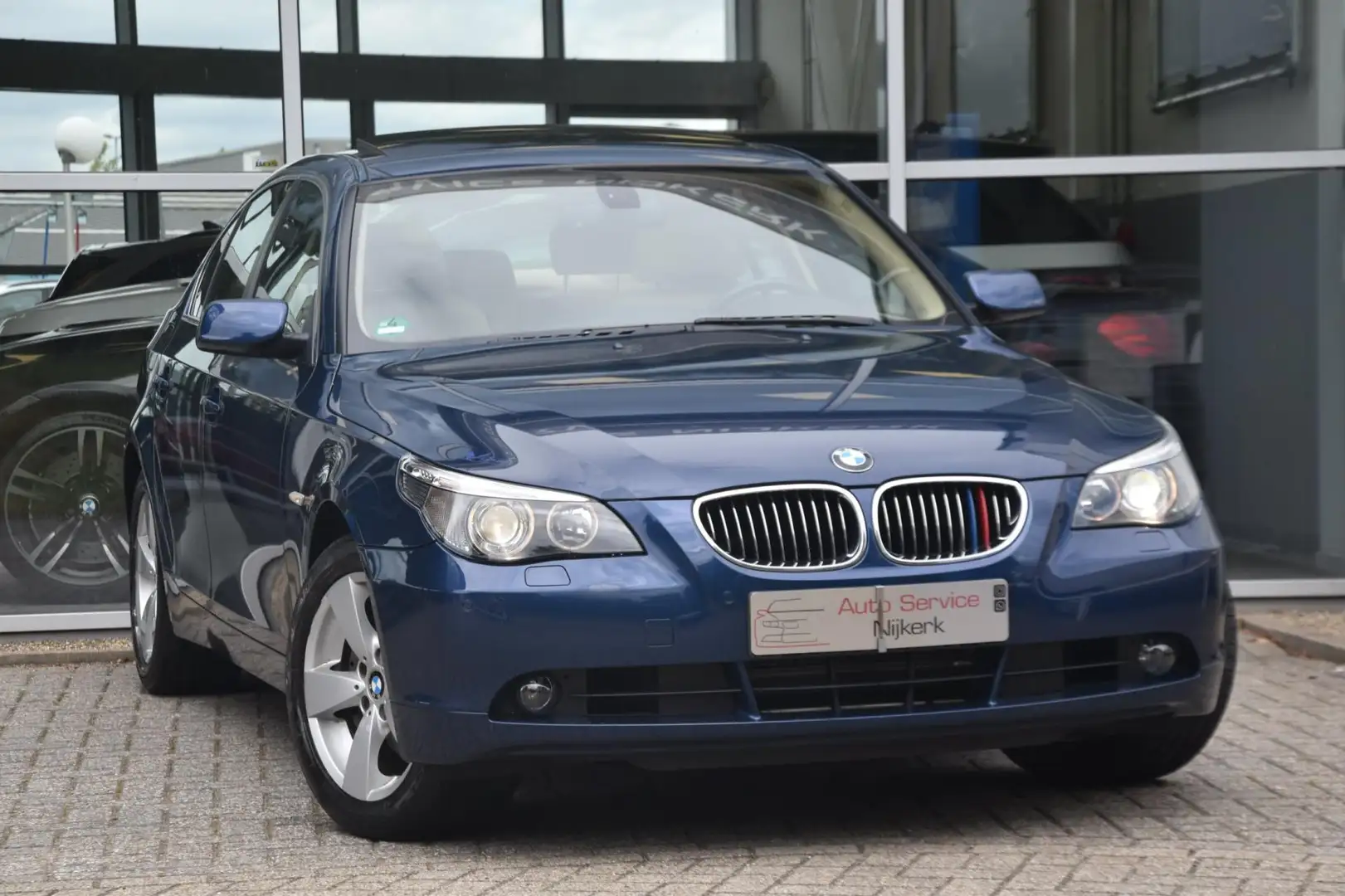 BMW 530 5-serie 530xi High Executive Airco Leder Dak Pdc N Blauw - 1