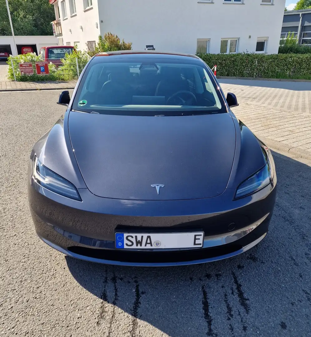 Tesla Model 3 Model 3 Long Range, Allrad, AHK, 19 Zoll, 1.Hand Grau - 2